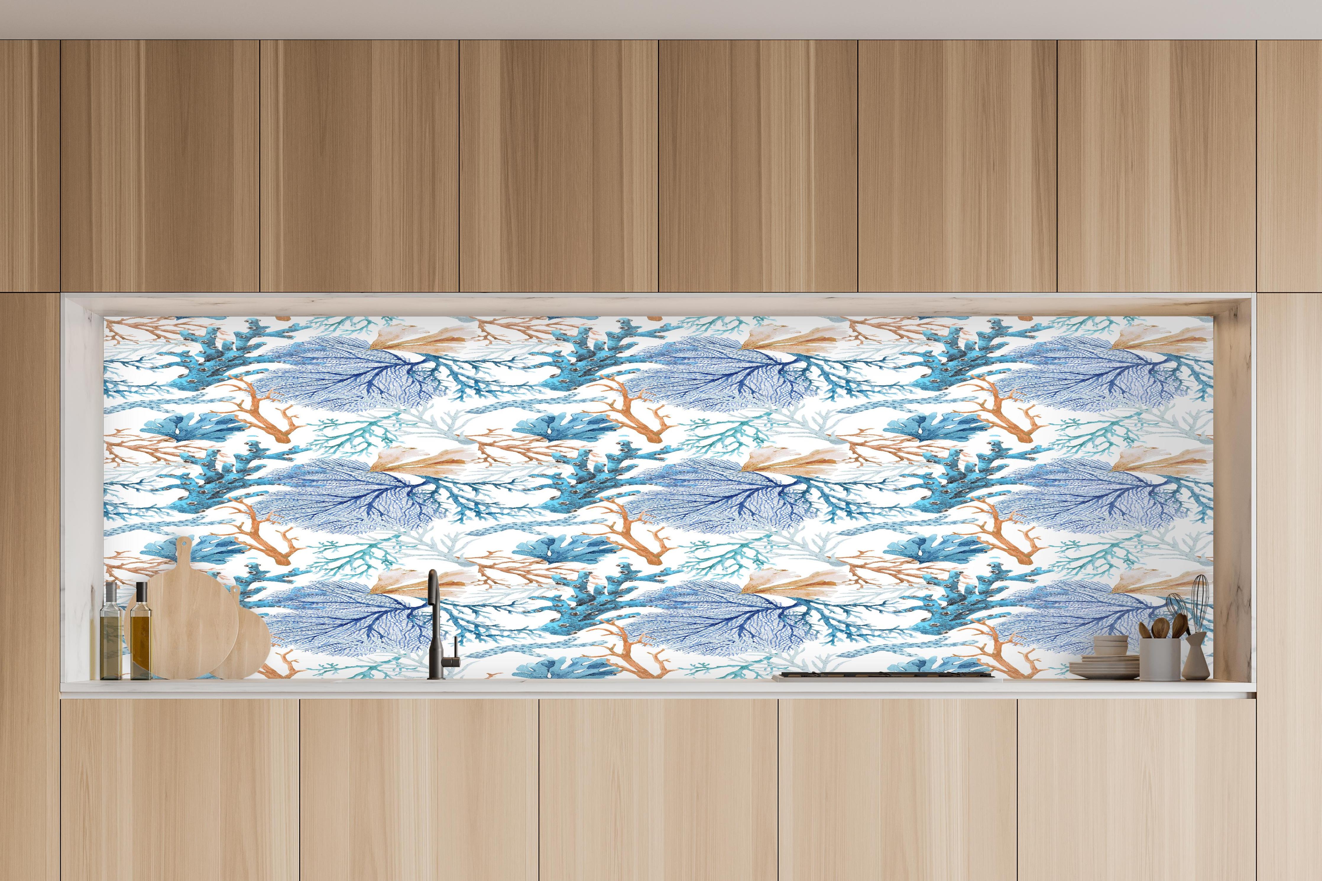 Küche - Blau-Beige Korallenmuster in charakteristischer Vollholz-Küche mit modernem Gasherd