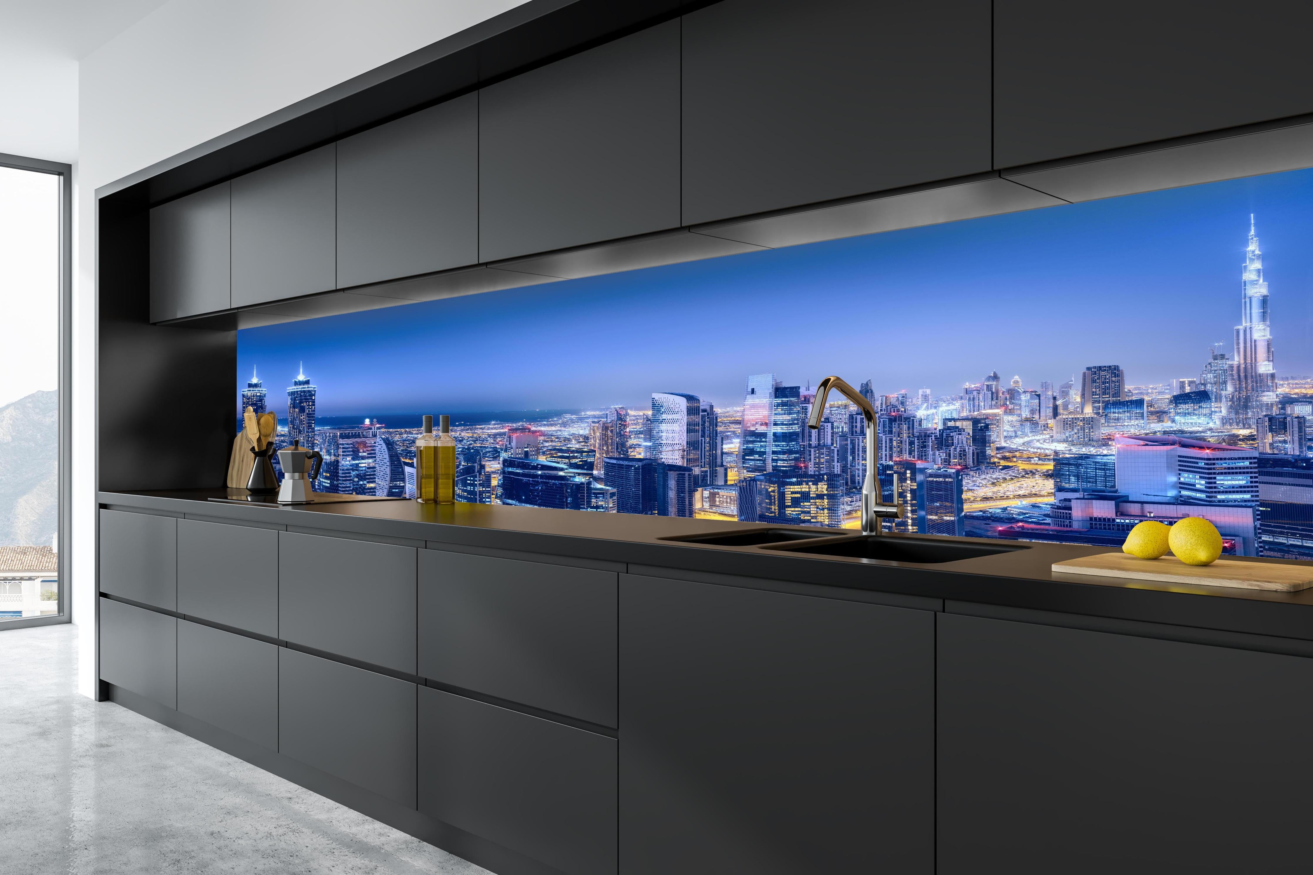 Küche - Blaue Skyline bei Nacht in tiefschwarzer matt-premium Einbauküche