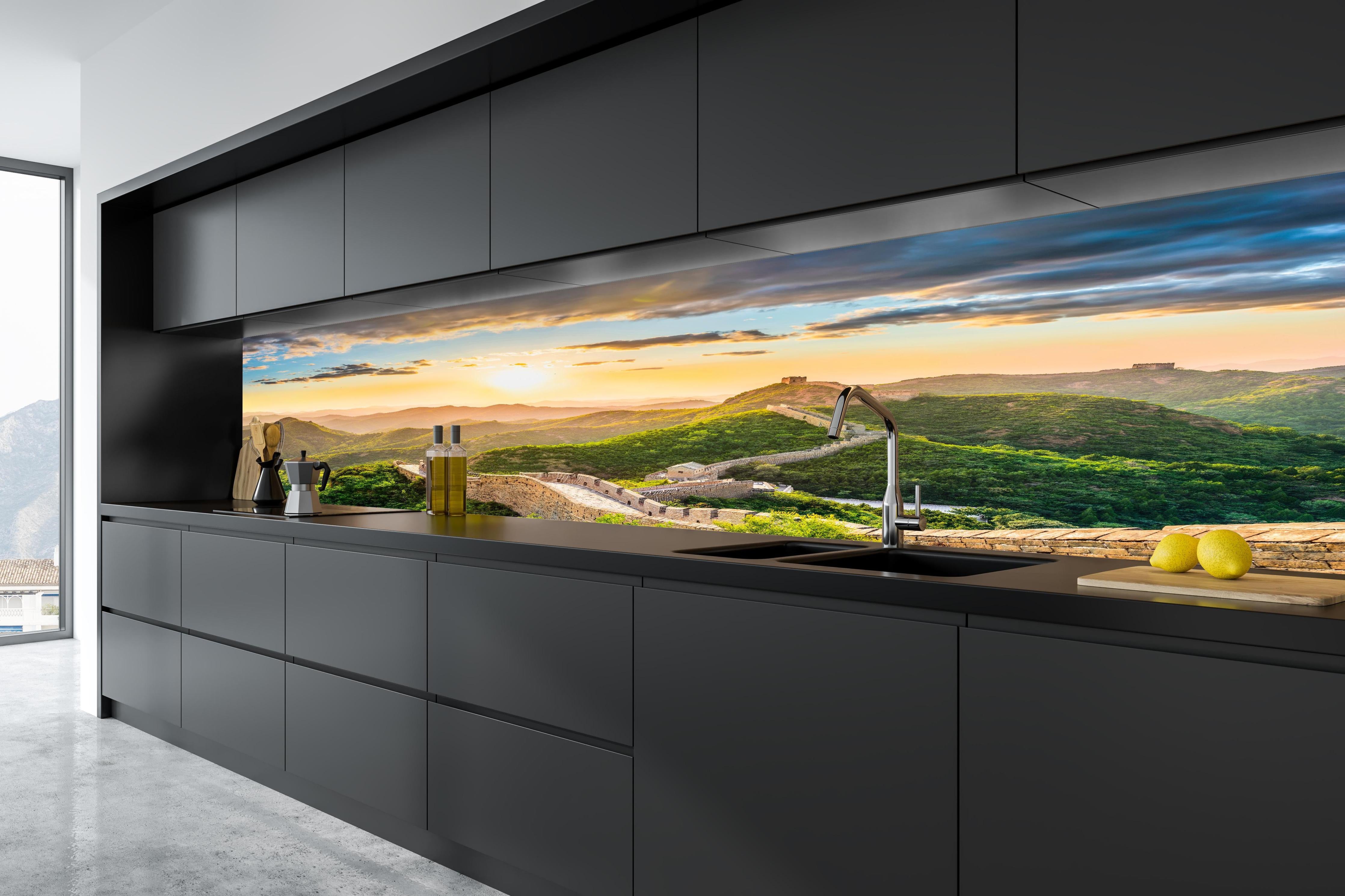 Küche - Chinesische Mauer im Sonnenuntergang in tiefschwarzer matt-premium Einbauküche