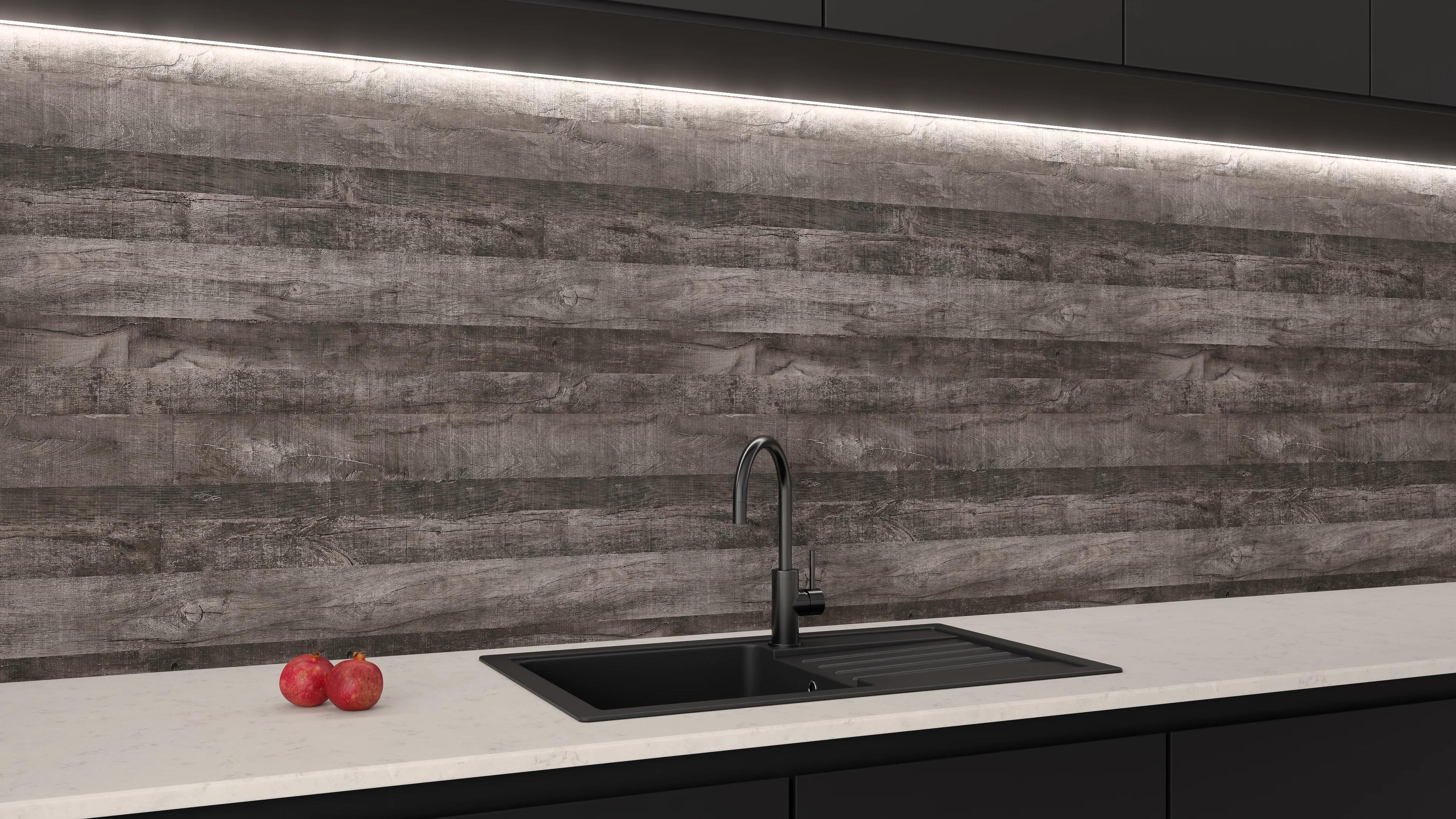 Küchenrückwand - Dark Wooden Structure