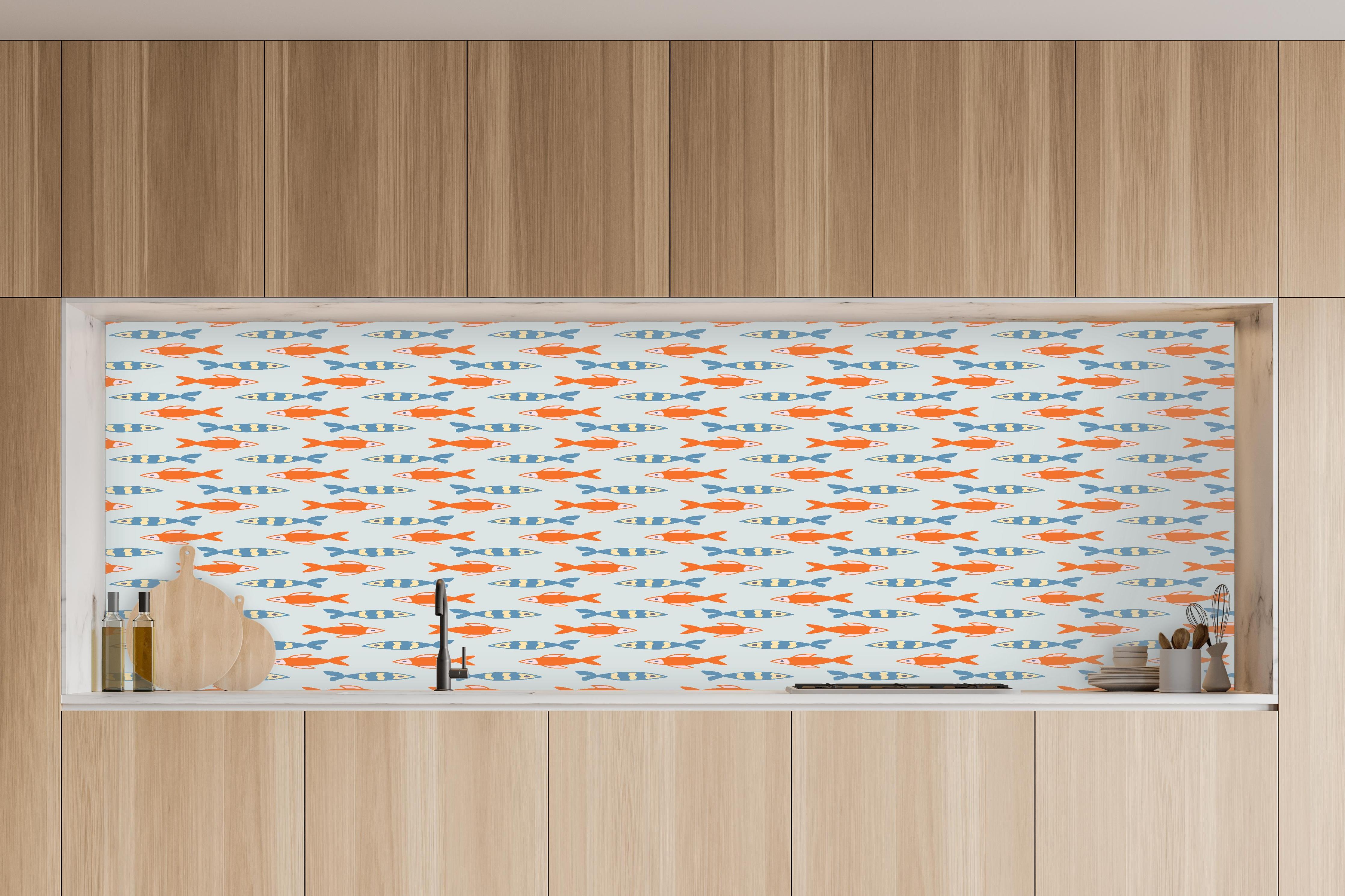 Küche - Fischmuster Orange-Blau in charakteristischer Vollholz-Küche mit modernem Gasherd