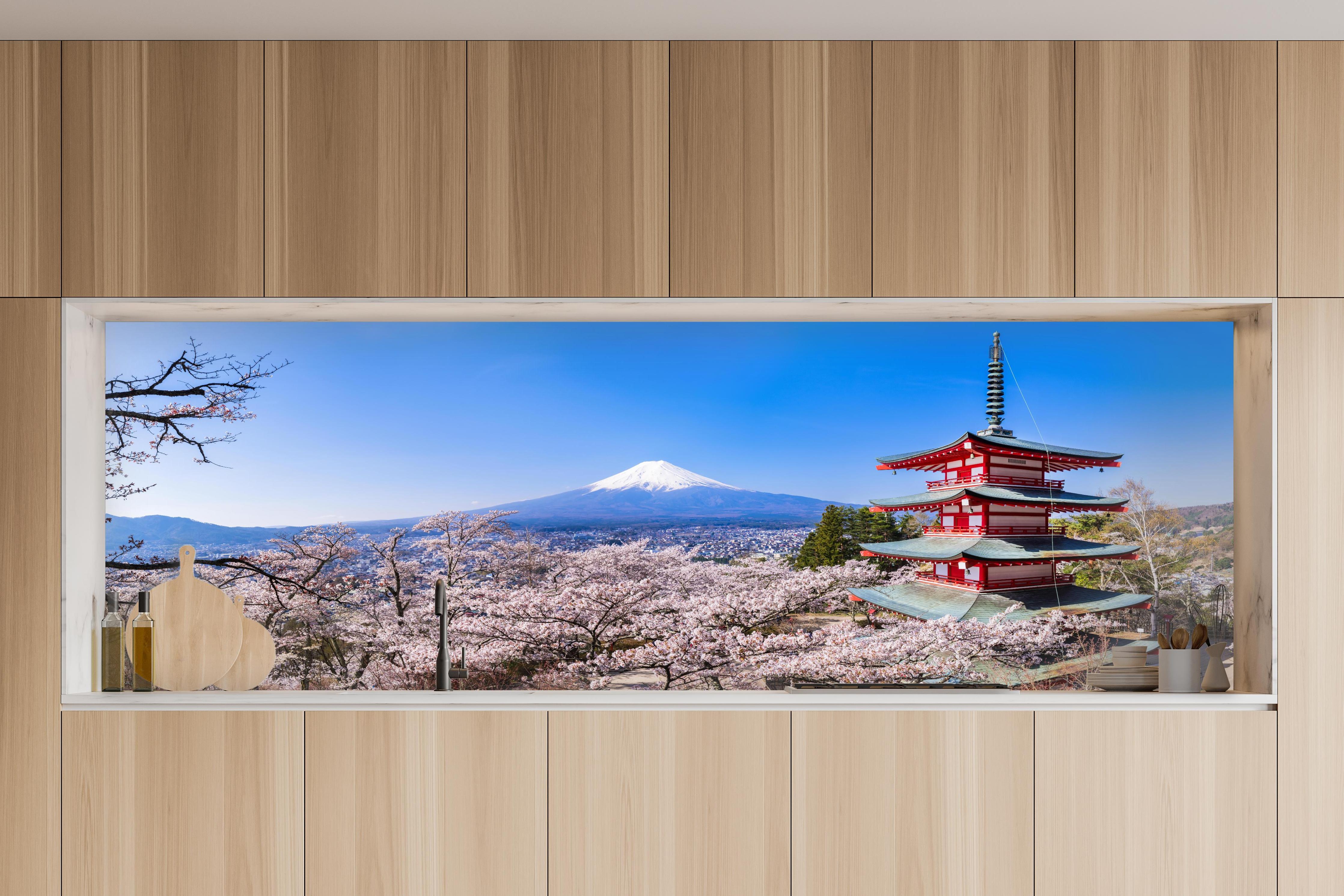 Küche - Fuji und Pagode im Kirschblütenmeer in charakteristischer Vollholz-Küche mit modernem Gasherd