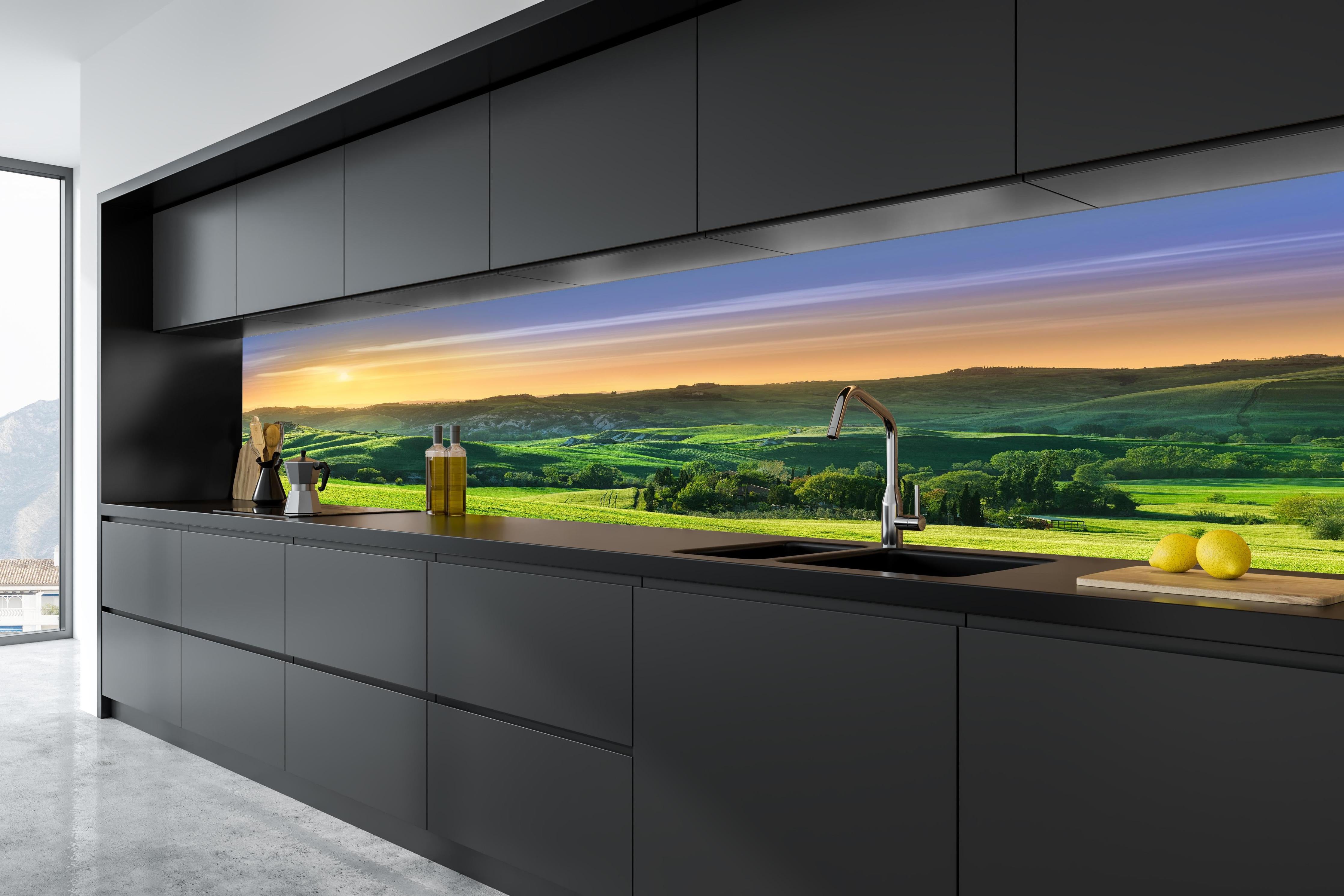 Küche - Grüne Toskana Panorama in tiefschwarzer matt-premium Einbauküche