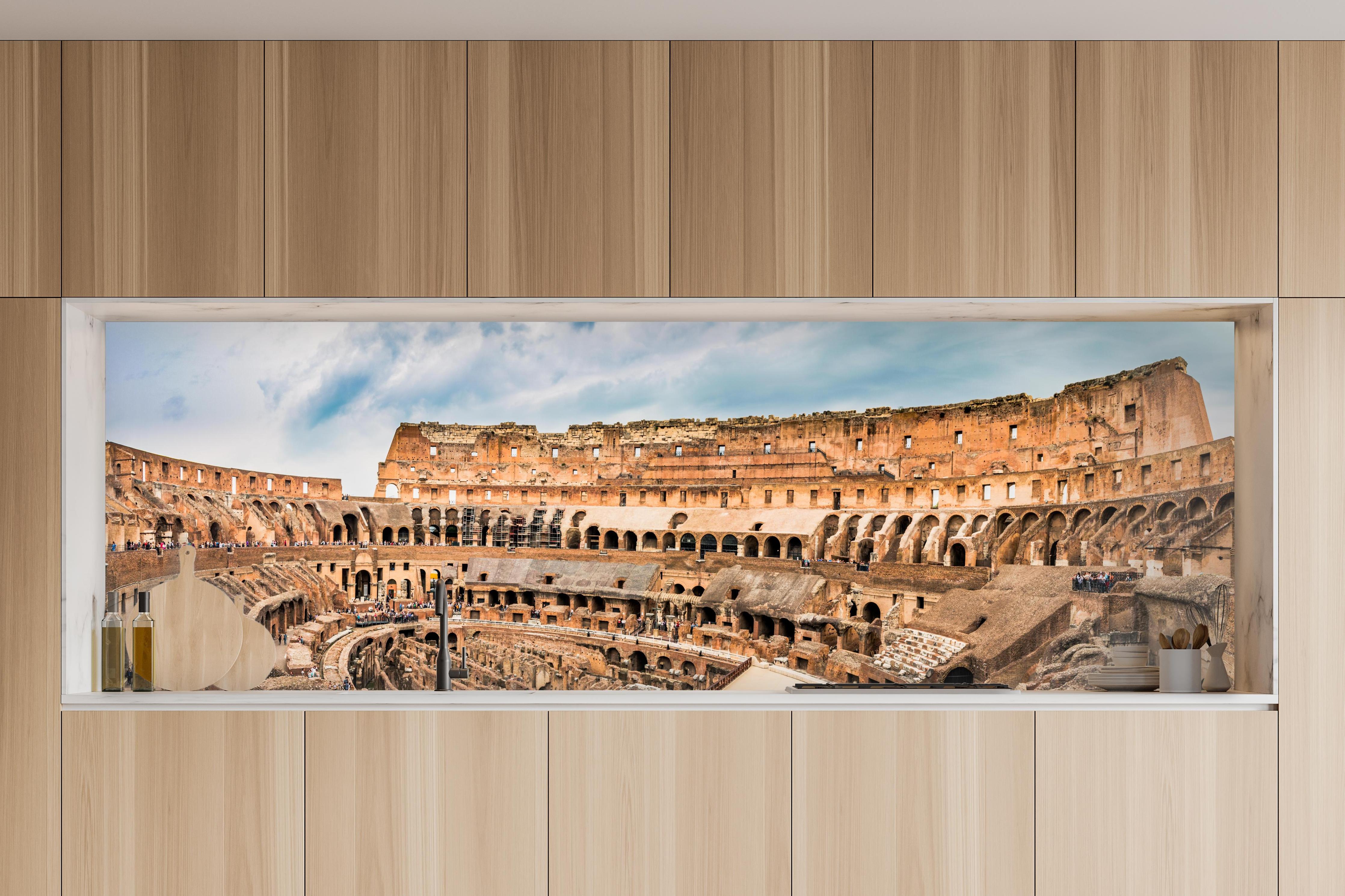 Küche - Kolosseum Panorama in Beige in charakteristischer Vollholz-Küche mit modernem Gasherd