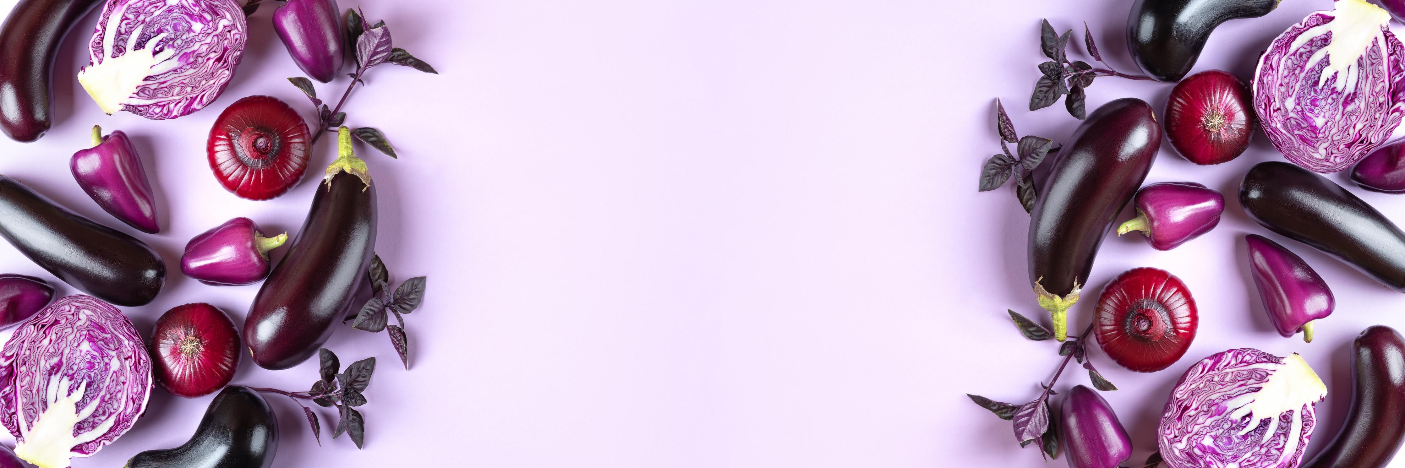 Küchenrückwand-Lila Auberginen und Zwiebeln