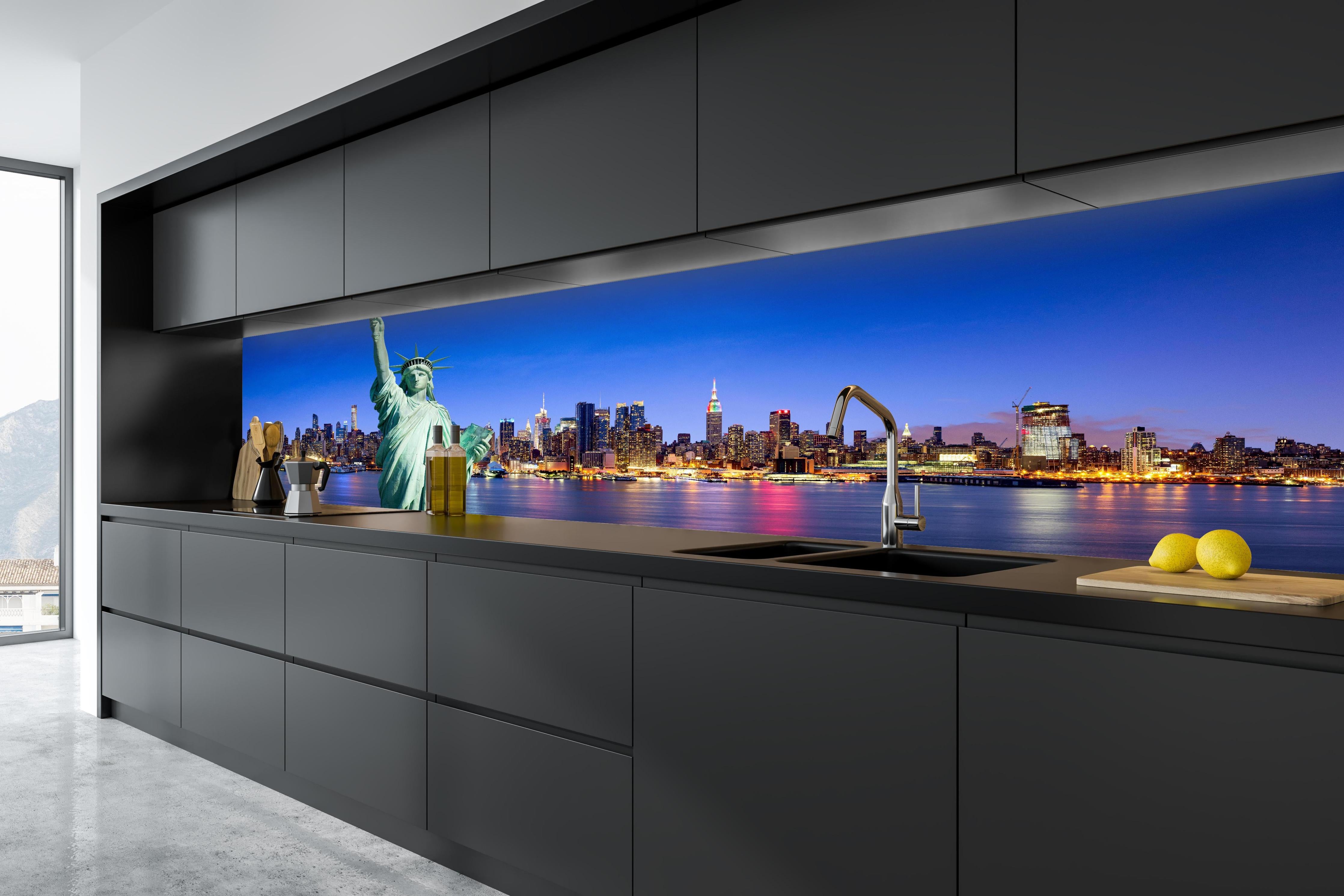 Küche - New York Skyline Blau-Türkis in tiefschwarzer matt-premium Einbauküche