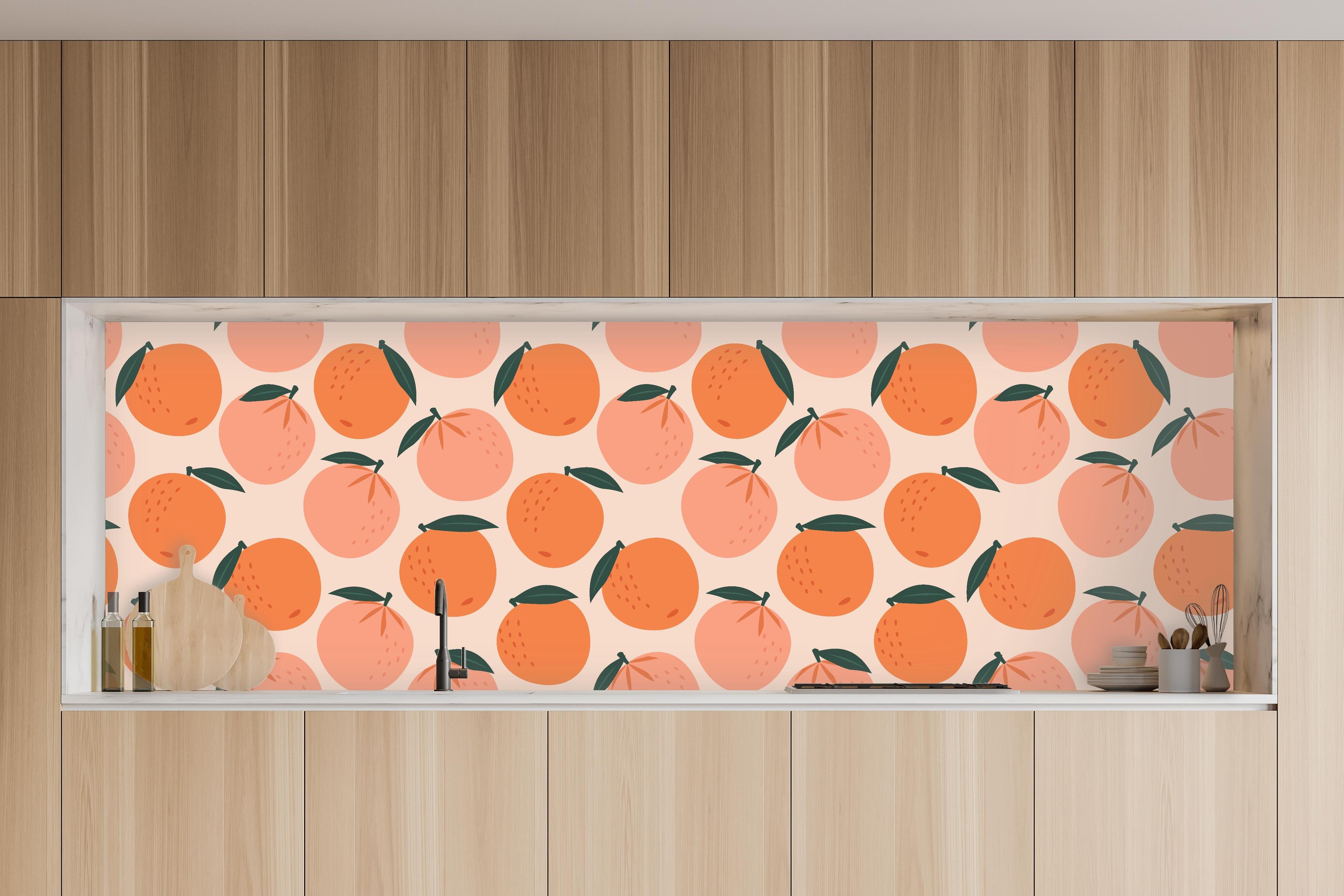 Küche - Sommerliches Orangenmuster in charakteristischer Vollholz-Küche mit modernem Gasherd