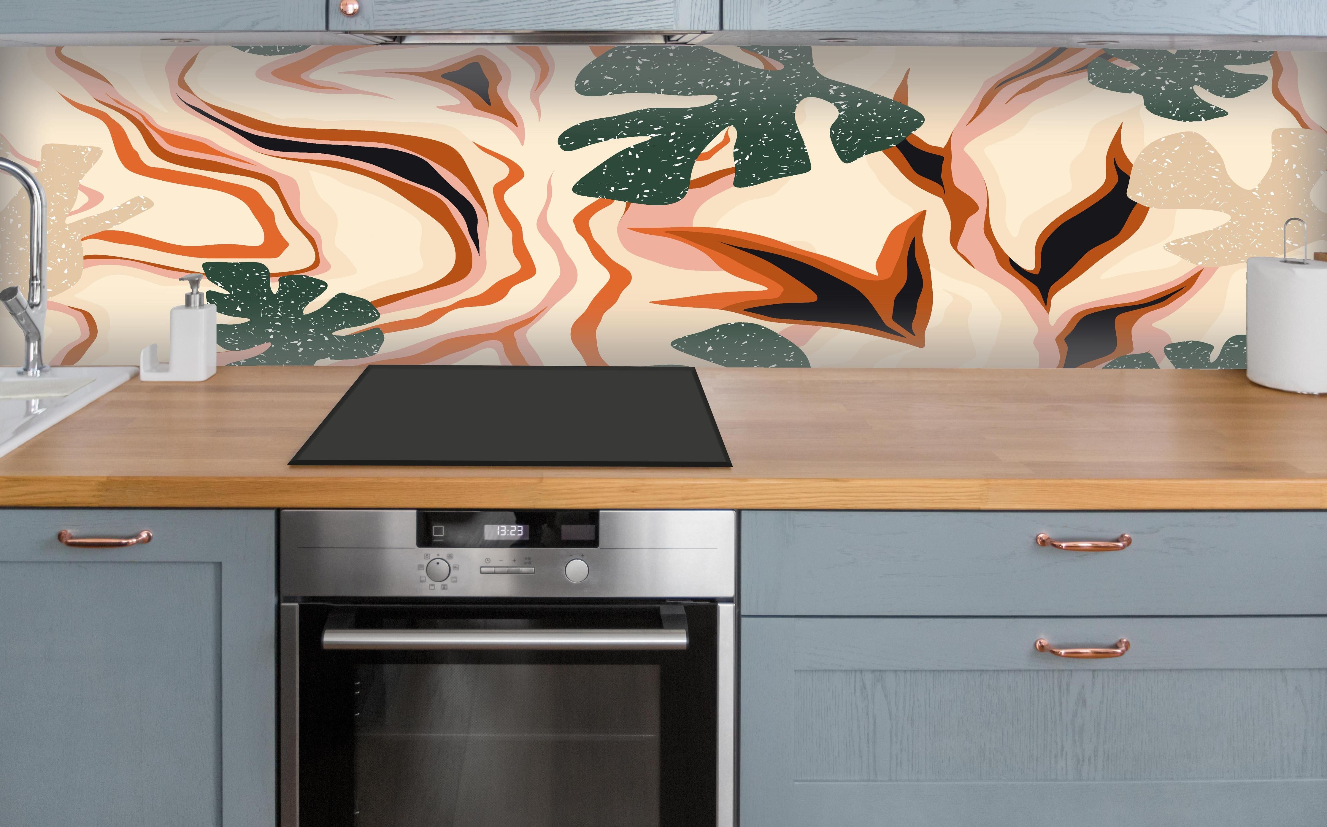 Küche - Tropischer Vortex Beige-Orange über polierter Holzarbeitsplatte mit Cerankochfeld