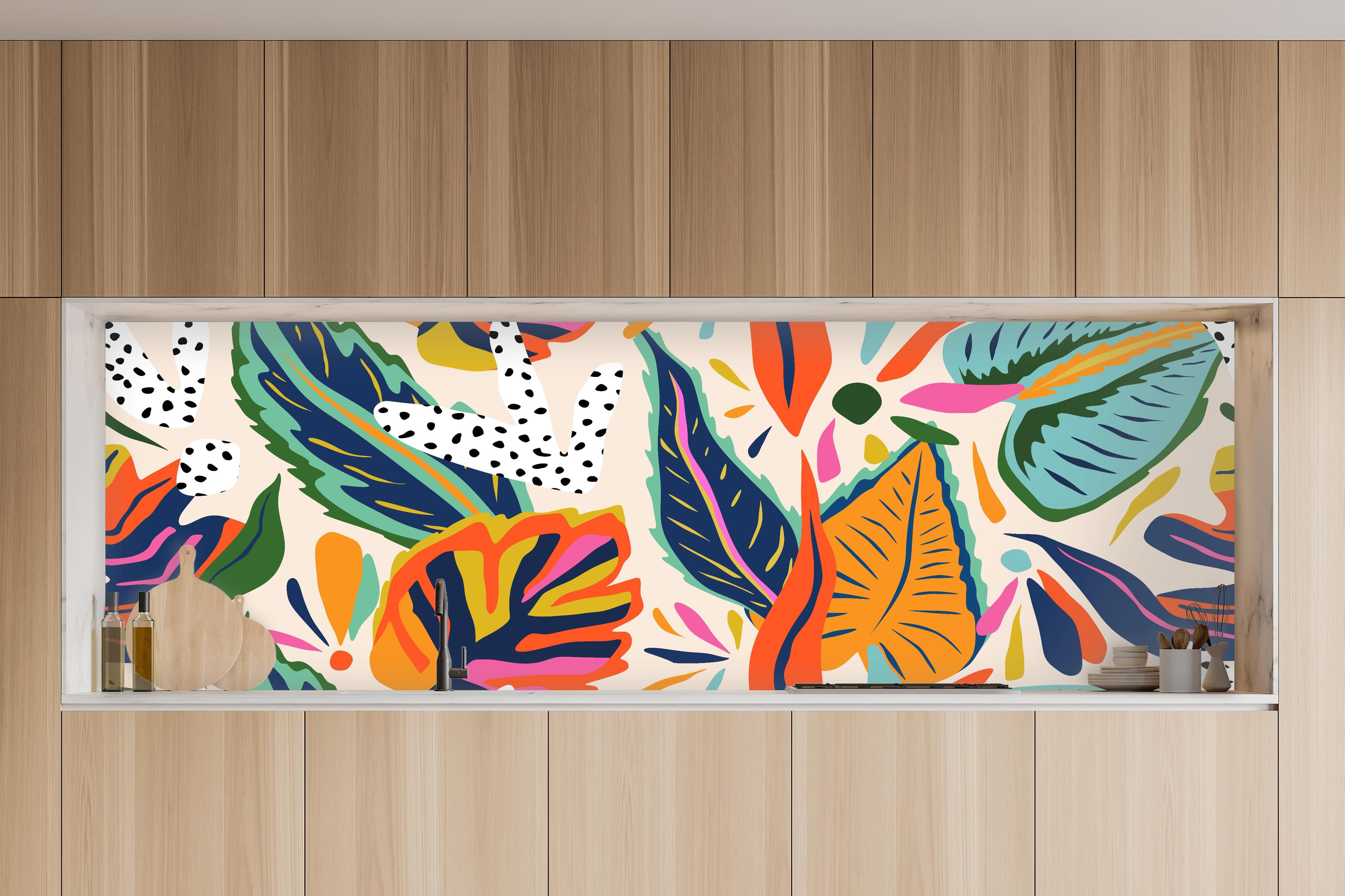 Küche - Tropisches Blumenmuster Orange-Türkis in charakteristischer Vollholz-Küche mit modernem Gasherd