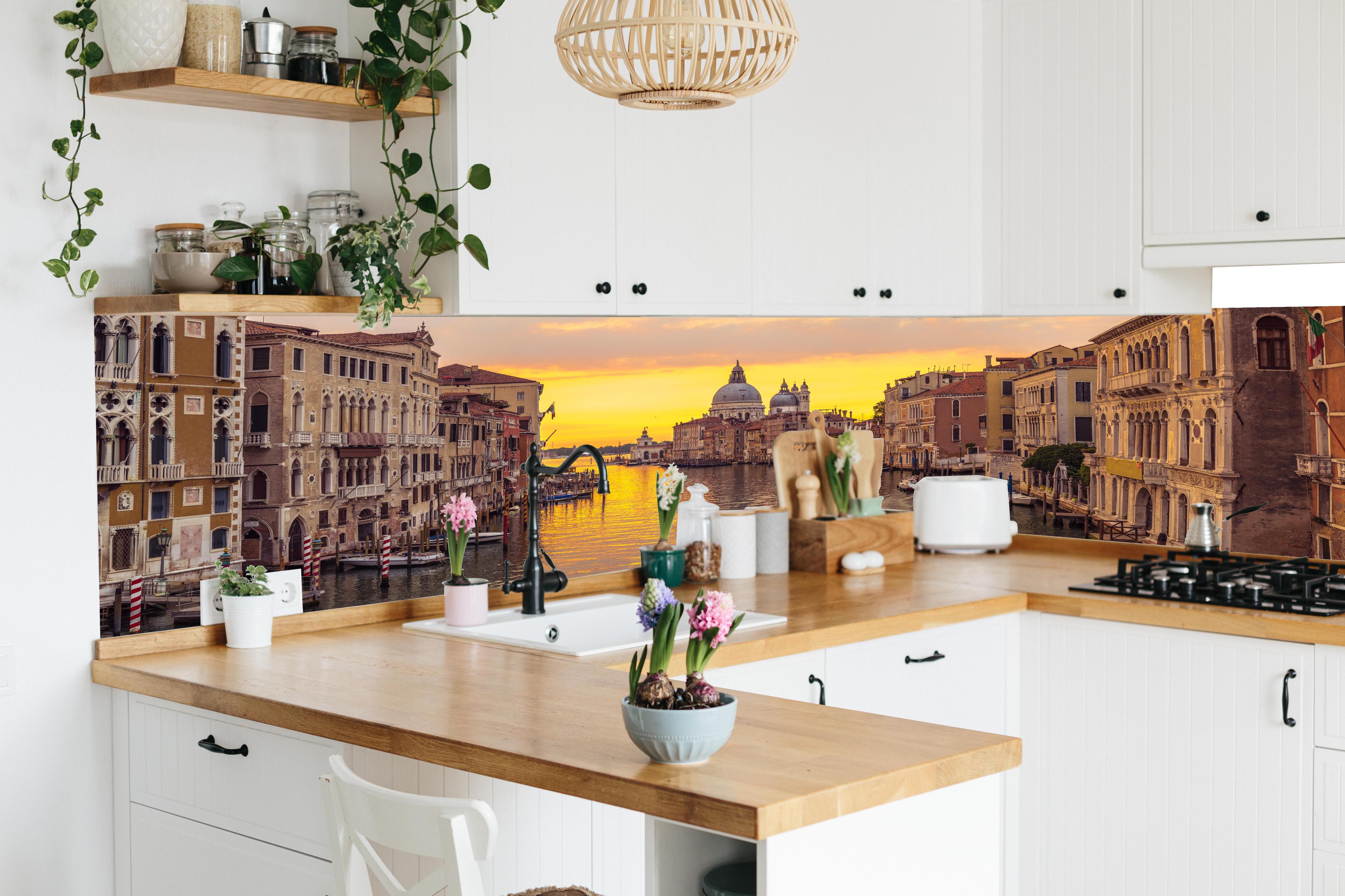 Küche - Venedig Skyline Sonnenuntergang in lebendiger Küche mit bunten Blumen