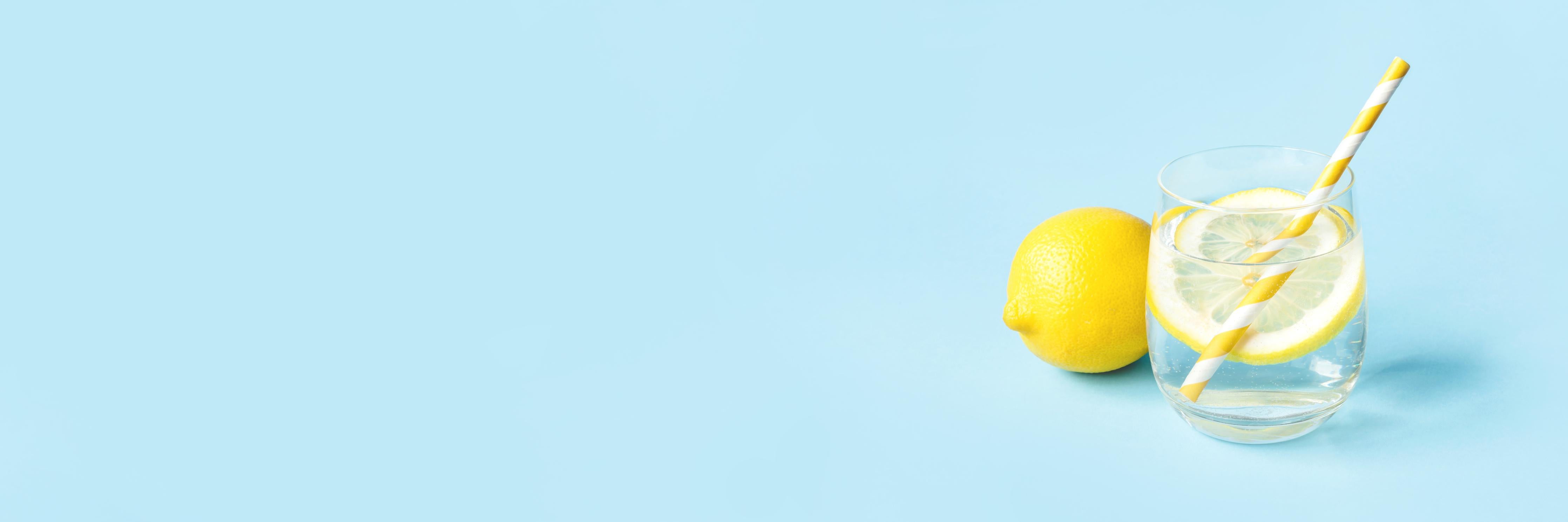 Küchenrückwand-Zitrone Limette auf Blau