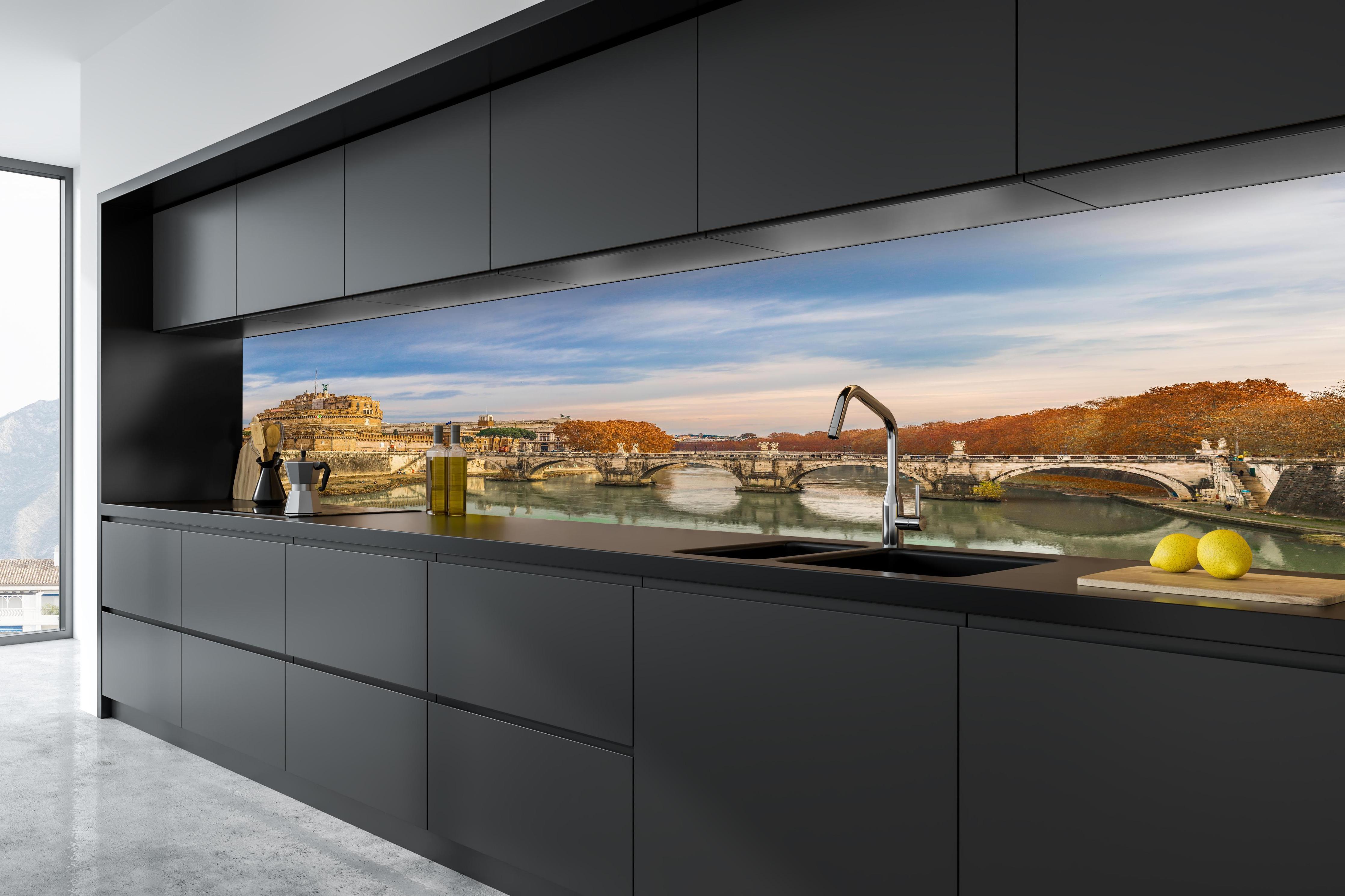 Küche - Brücke in Sant'angelo in Rome - Italien in tiefschwarzer matt-premium Einbauküche