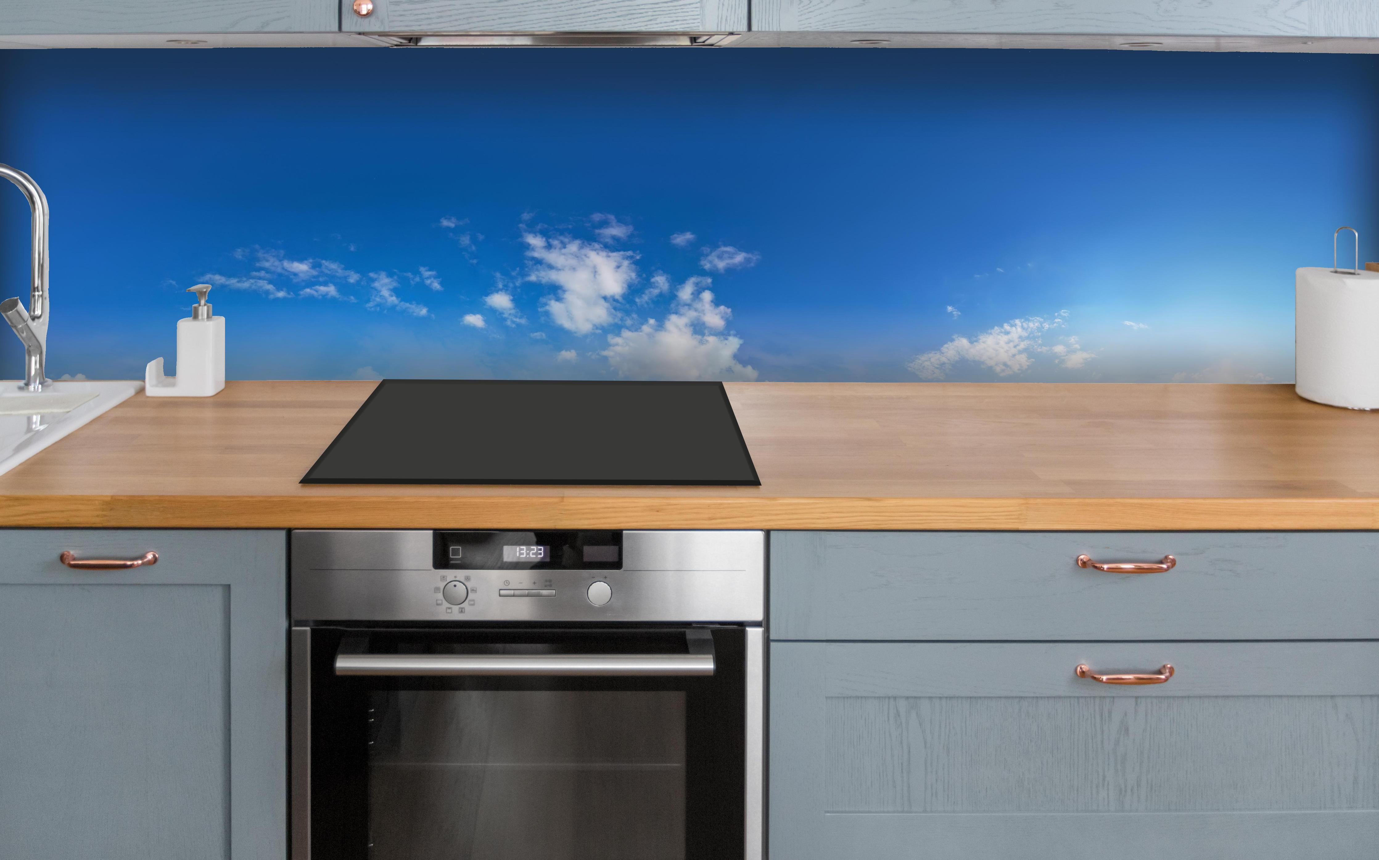 Küche - Panorama von Banff National Park - Kanada über polierter Holzarbeitsplatte mit Cerankochfeld