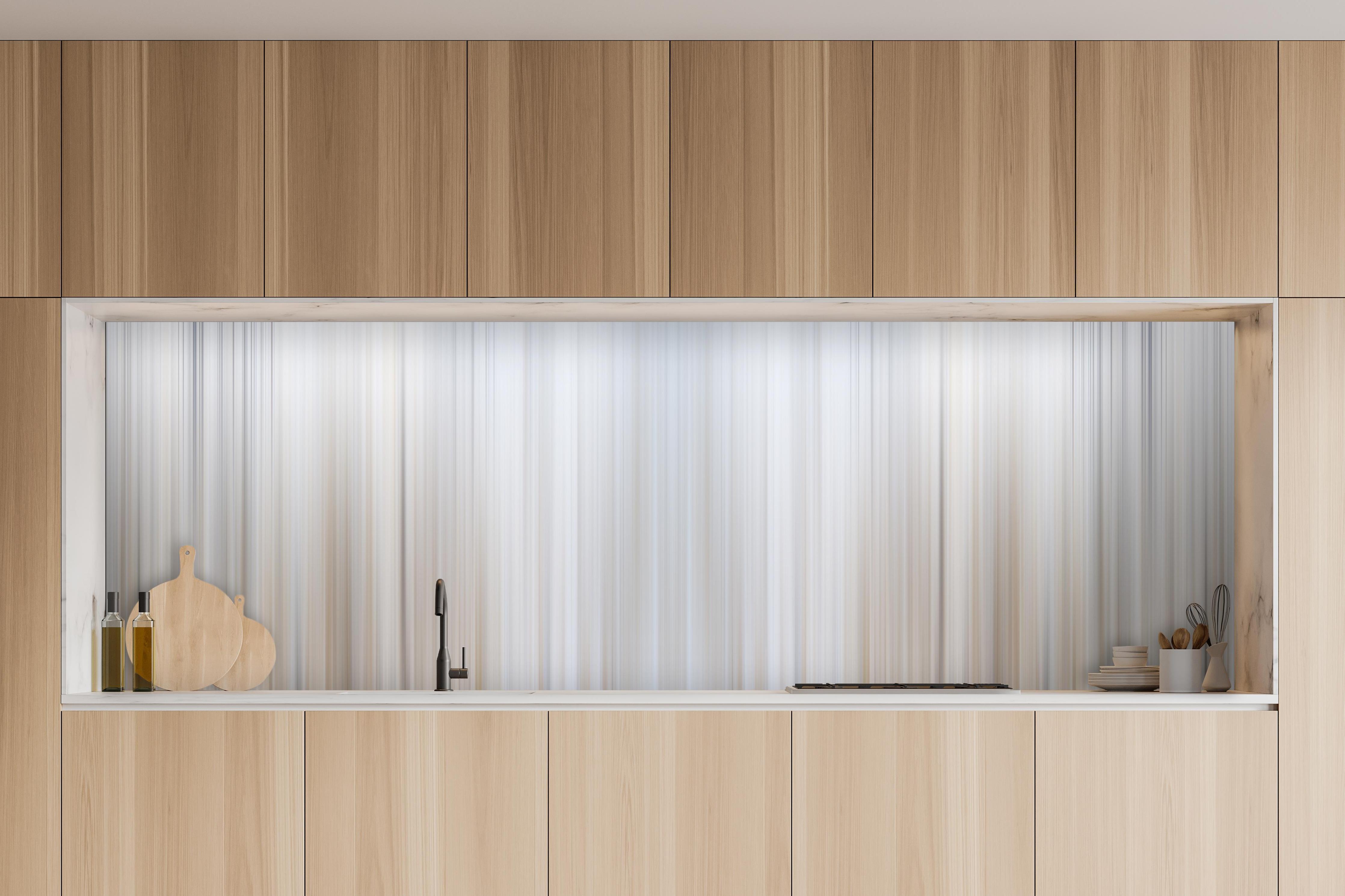 Küche - Abstrakte Vertikale Linien in charakteristischer Vollholz-Küche mit modernem Gasherd