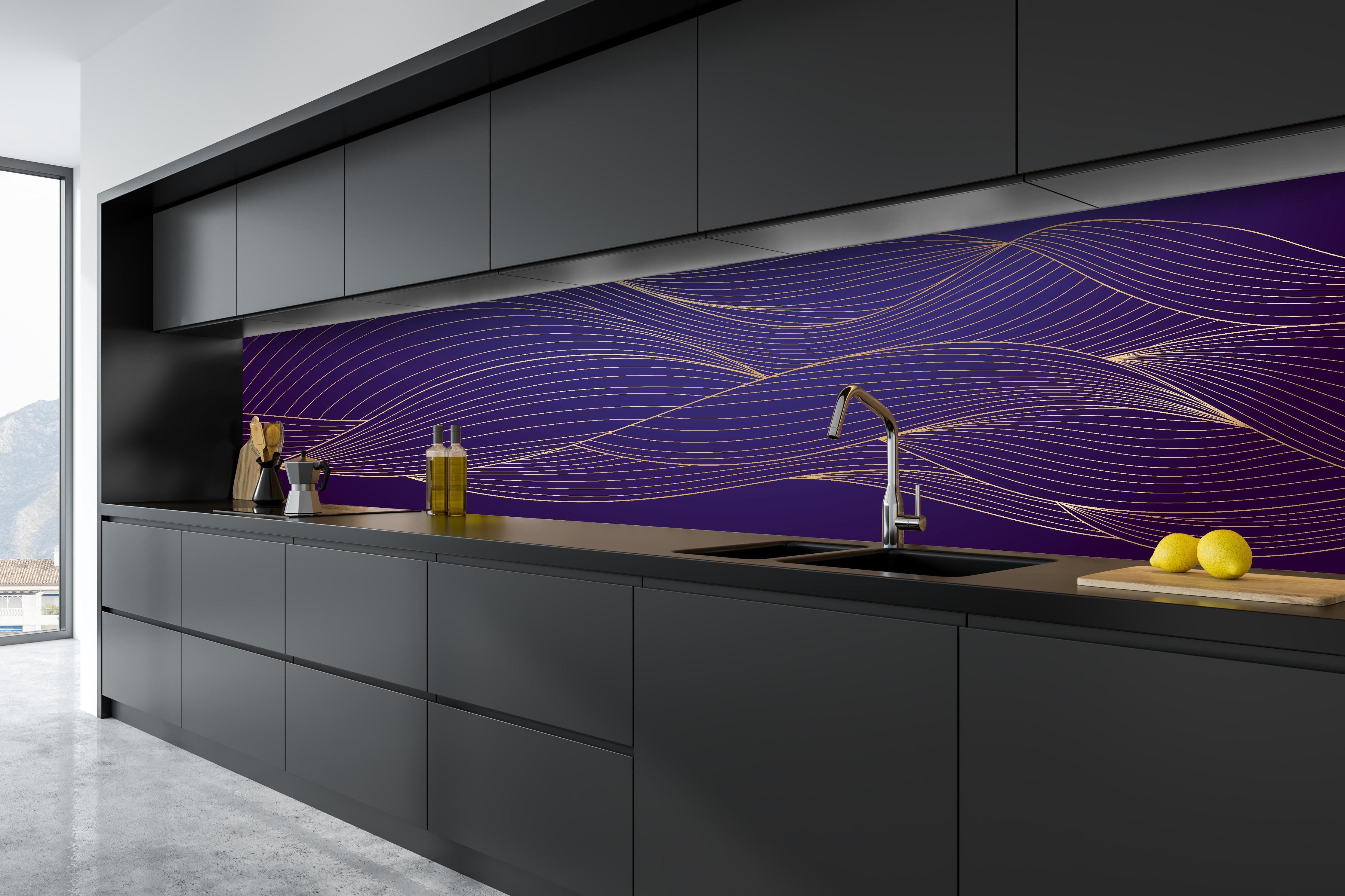 Küche - Abstrakte lila Wellenlinien Kunst in tiefschwarzer matt-premium Einbauküche