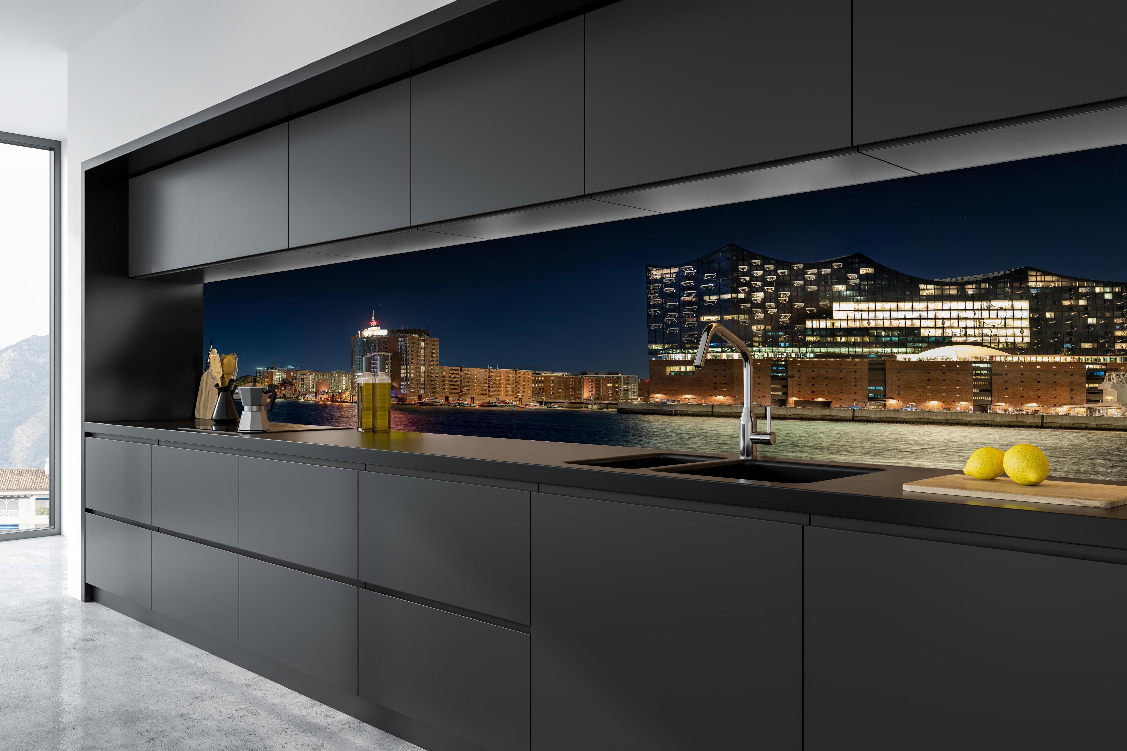 Küche - Hamburg bei Nacht in tiefschwarzer matt-premium Einbauküche