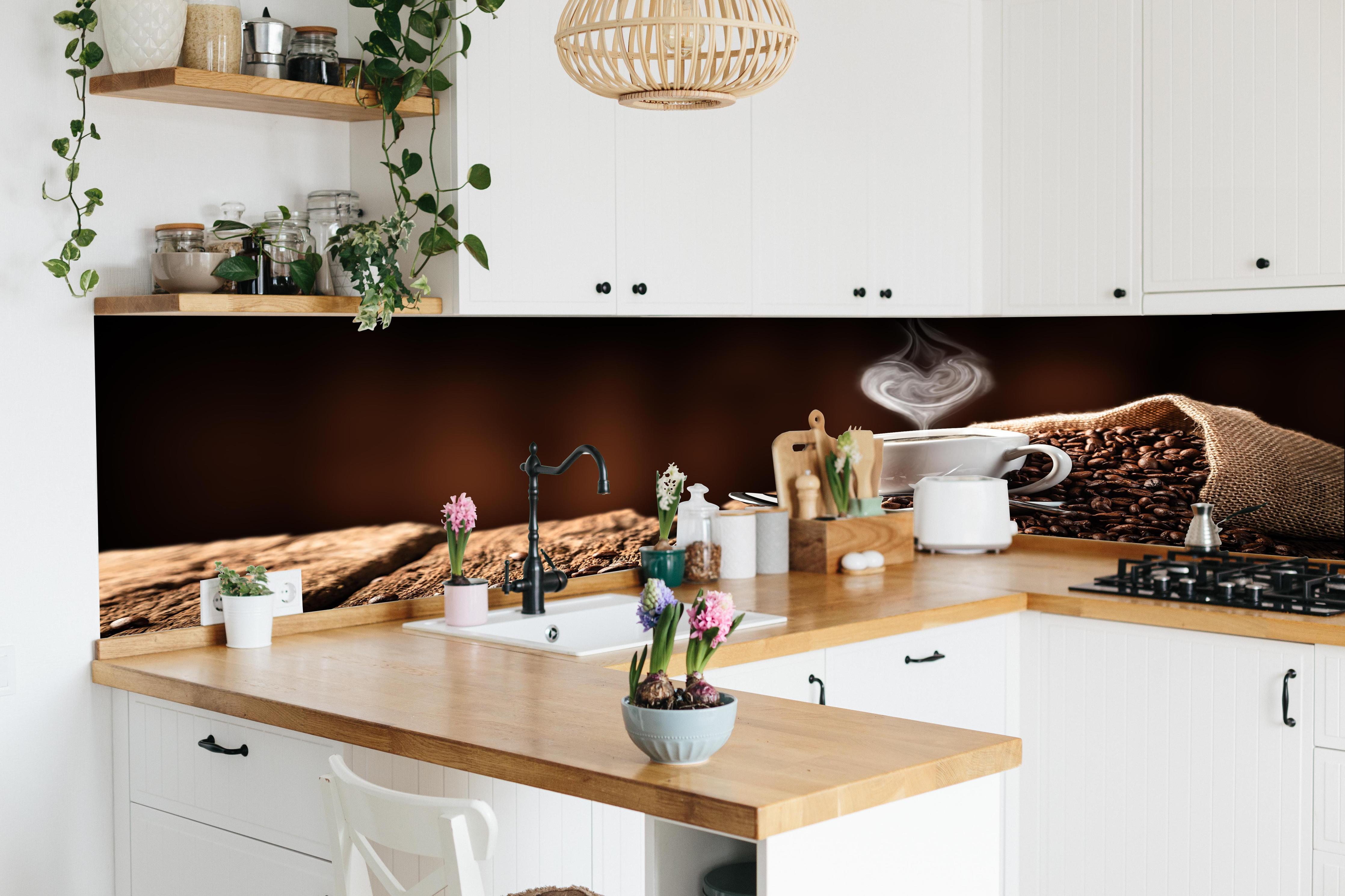 Küche - Kaffeetasse mit herzförmigem Dampf in lebendiger Küche mit bunten Blumen
