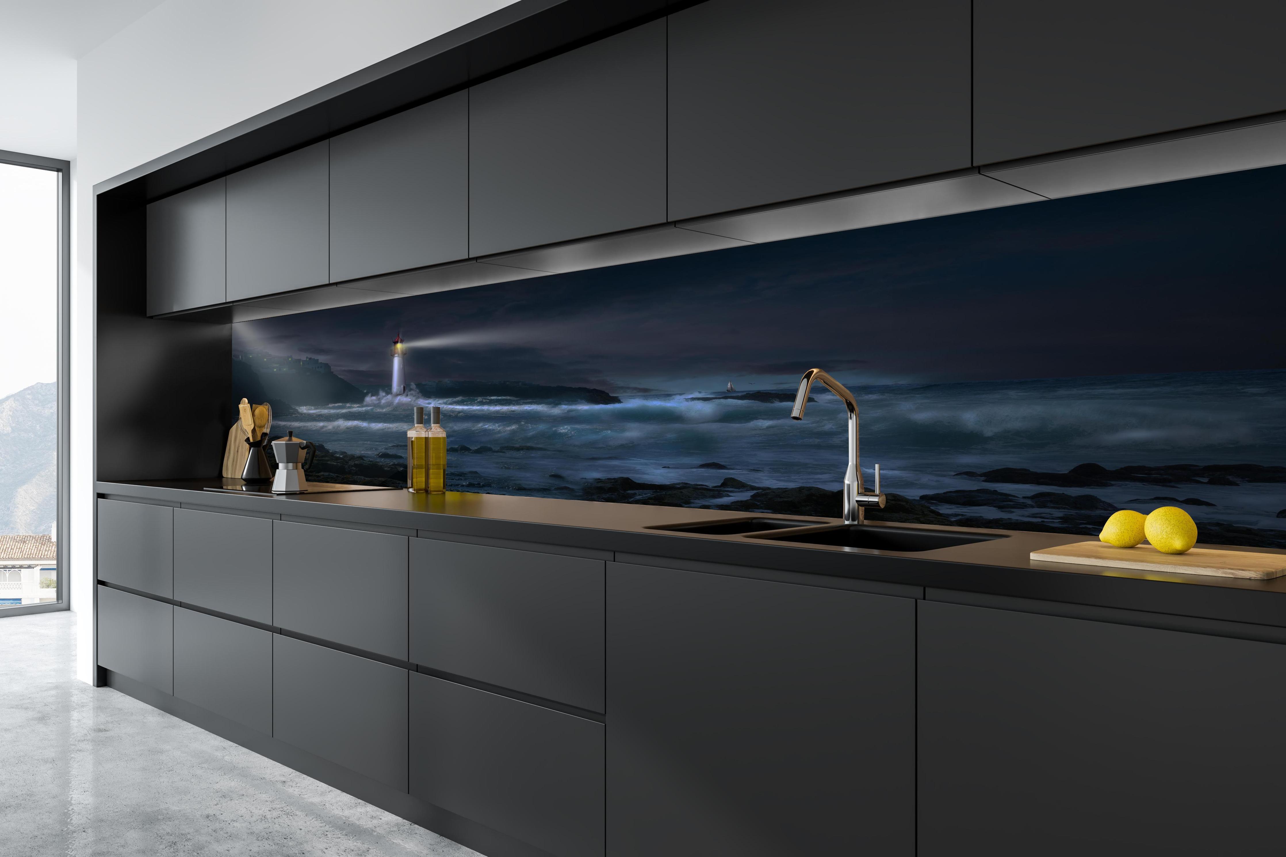 Küche - Leuchtturm in tiefschwarzer matt-premium Einbauküche