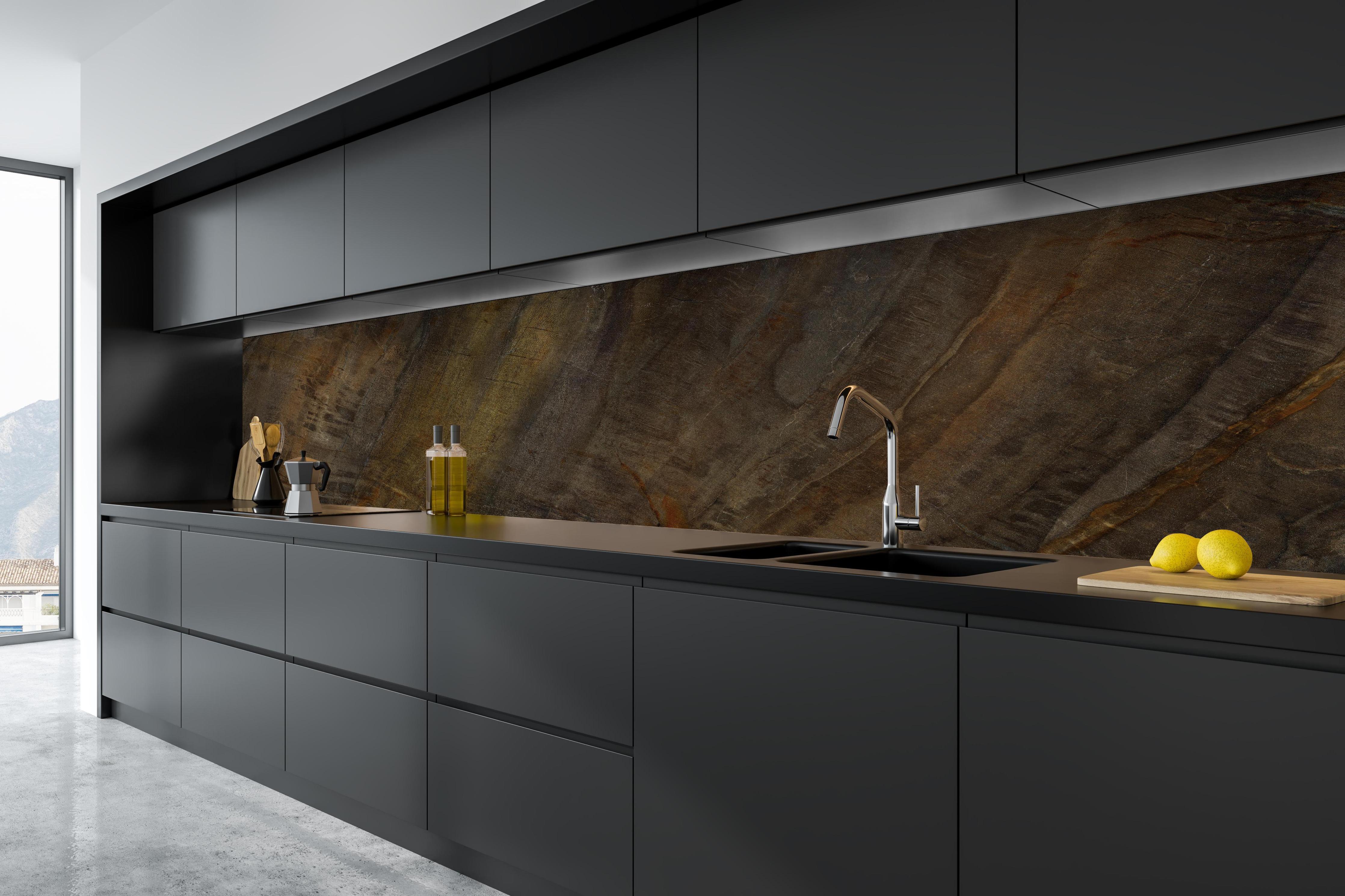 Küche - Multicolor raue Marmortextur in tiefschwarzer matt-premium Einbauküche