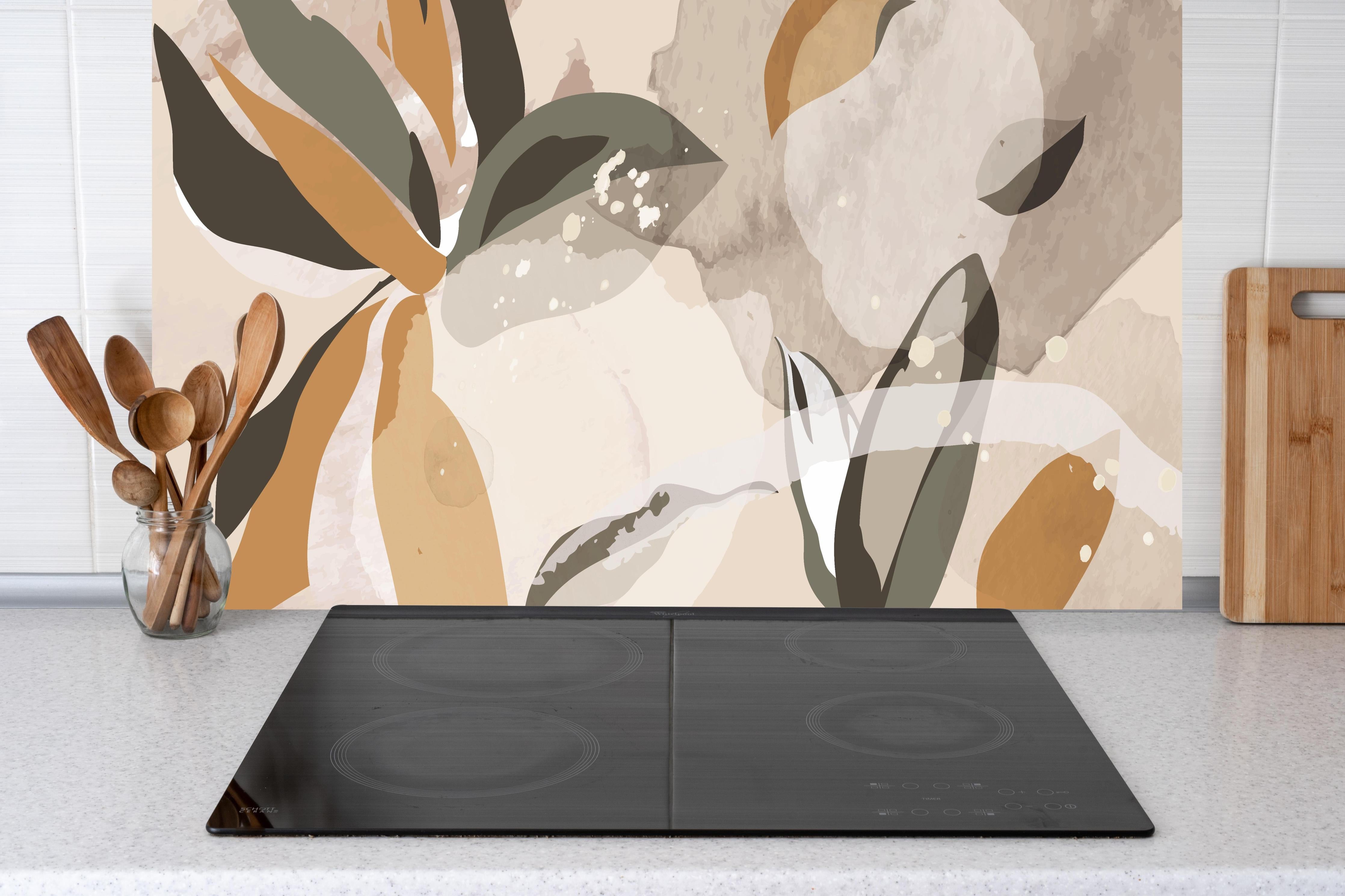 Küche - Moderne Abstrakte Illustration in Beige hinter weißen Hochglanz-Küchenregalen und schwarzem Wasserhahn