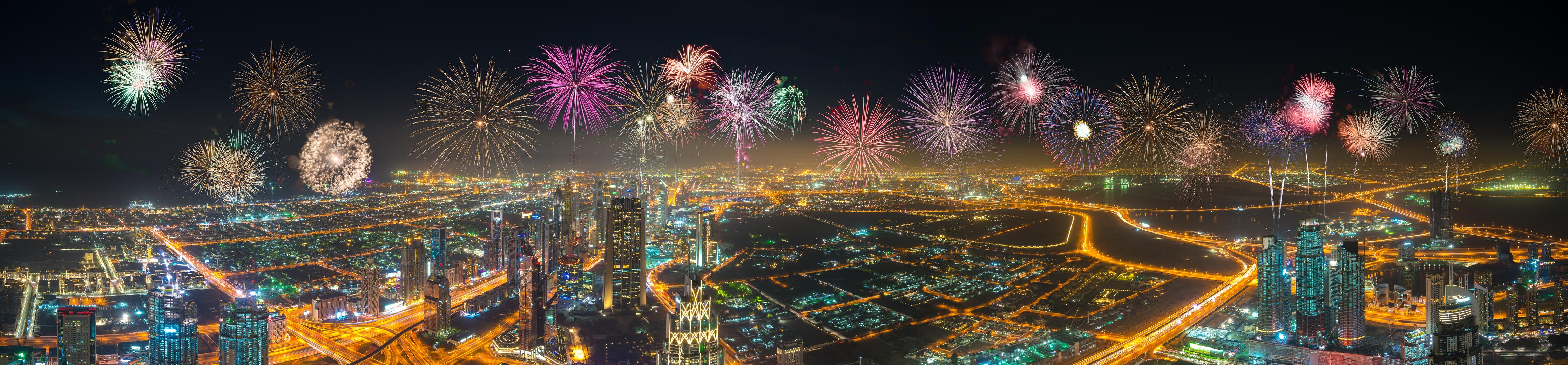 Küchenrückwand-Spektakuläre Dubai Skyline mit Feuerwerk