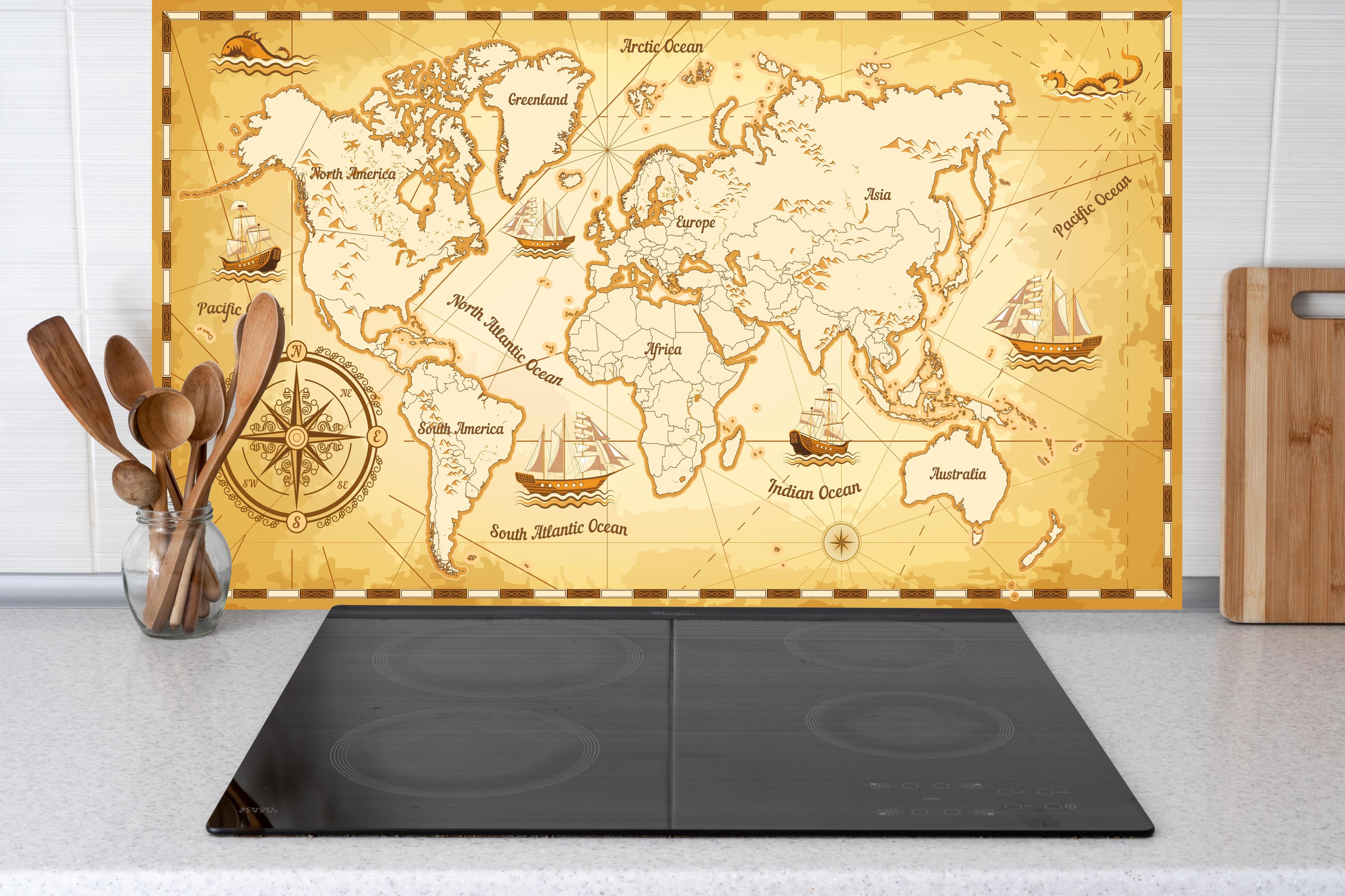 Küche - Stilisierte Vintage Weltkarte mit Segelschiffen hinter weißen Hochglanz-Küchenregalen und schwarzem Wasserhahn