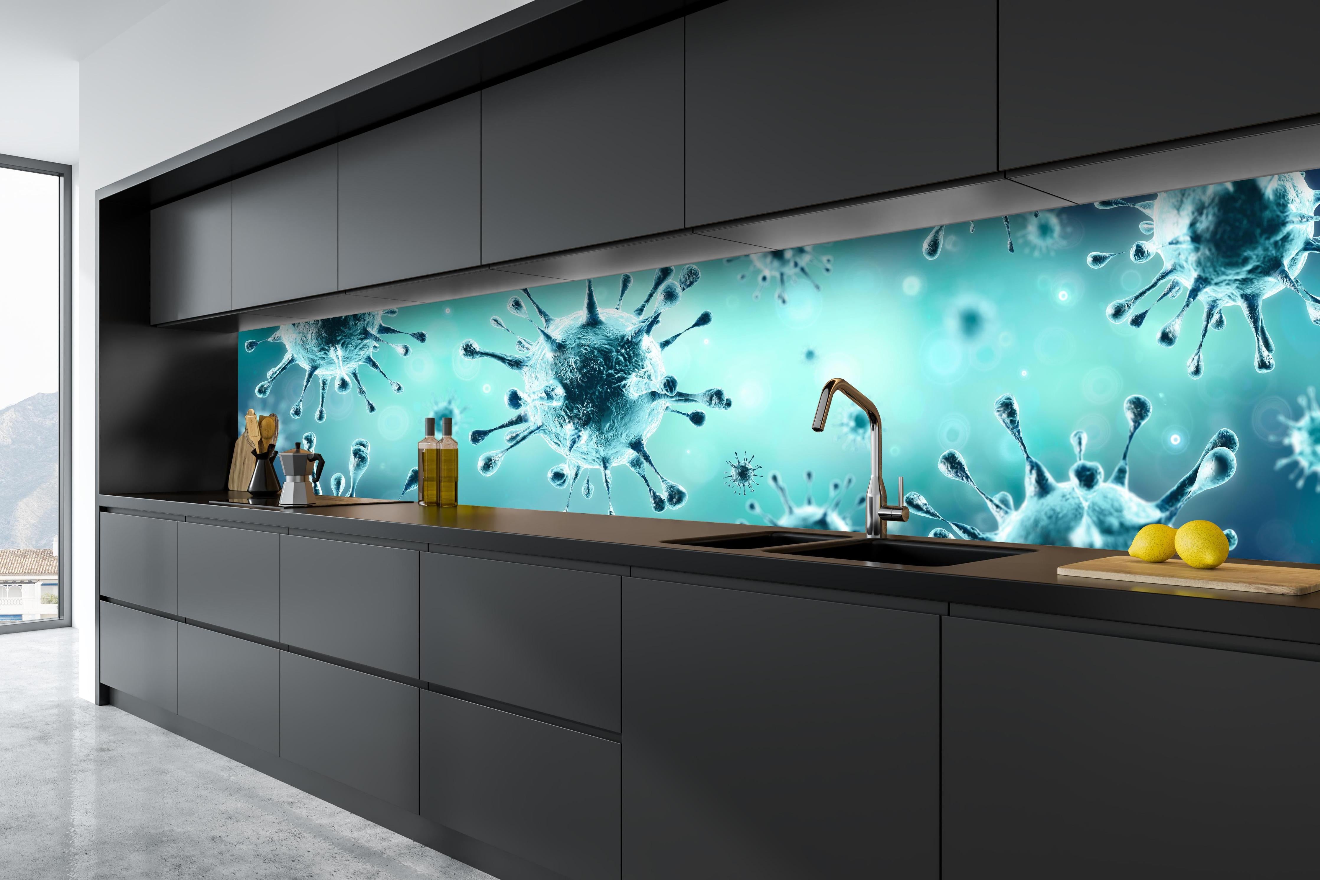 Küche - Virologie - Corona Virus hinter weißen Hochglanz-Küchenregalen und schwarzem Wasserhahn