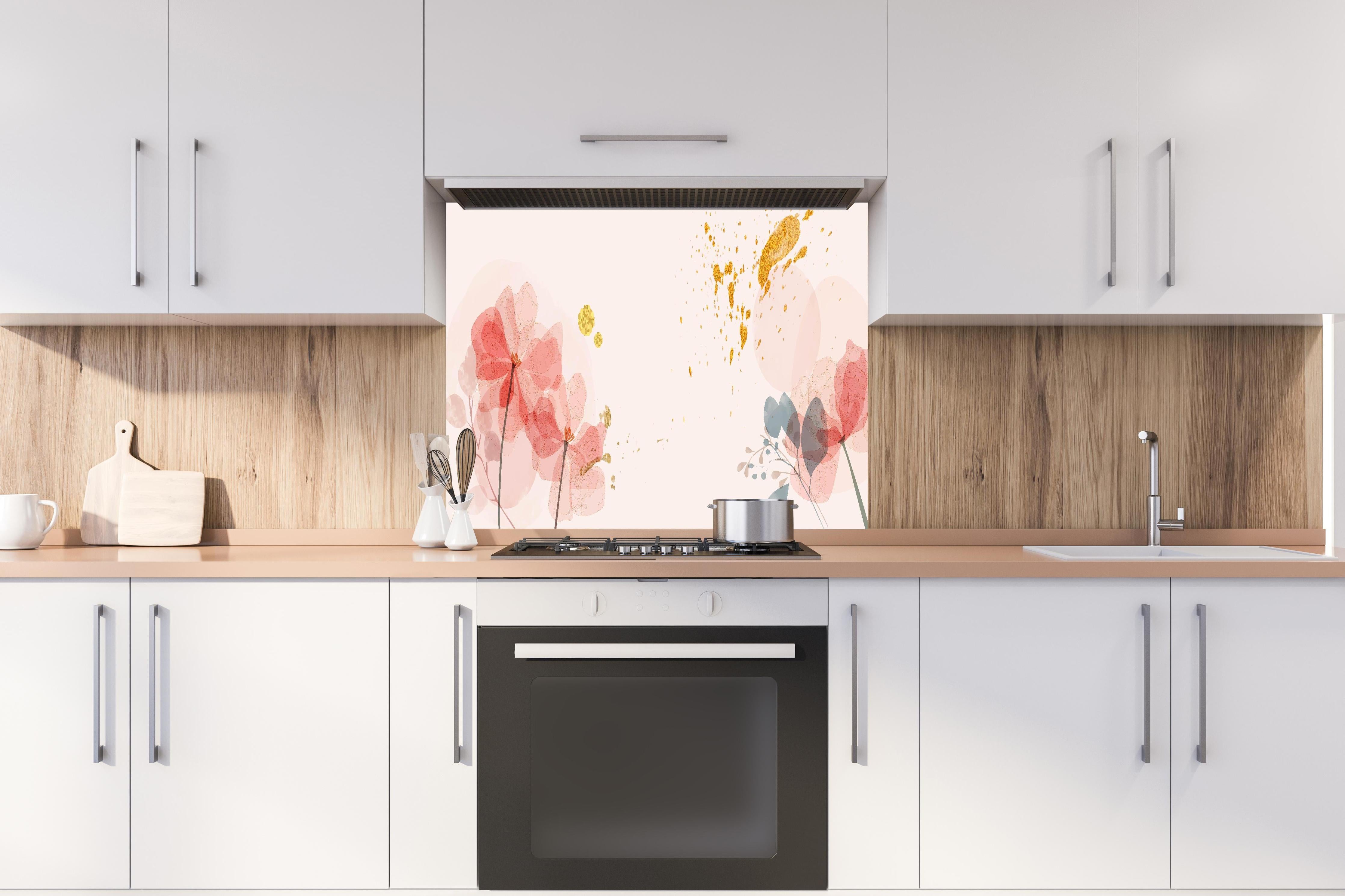 Spritzschutz - Abstrakte Aquarell Blütenillustration hinter einem Cerankochfeld zwischen Holz-Kochutensilien