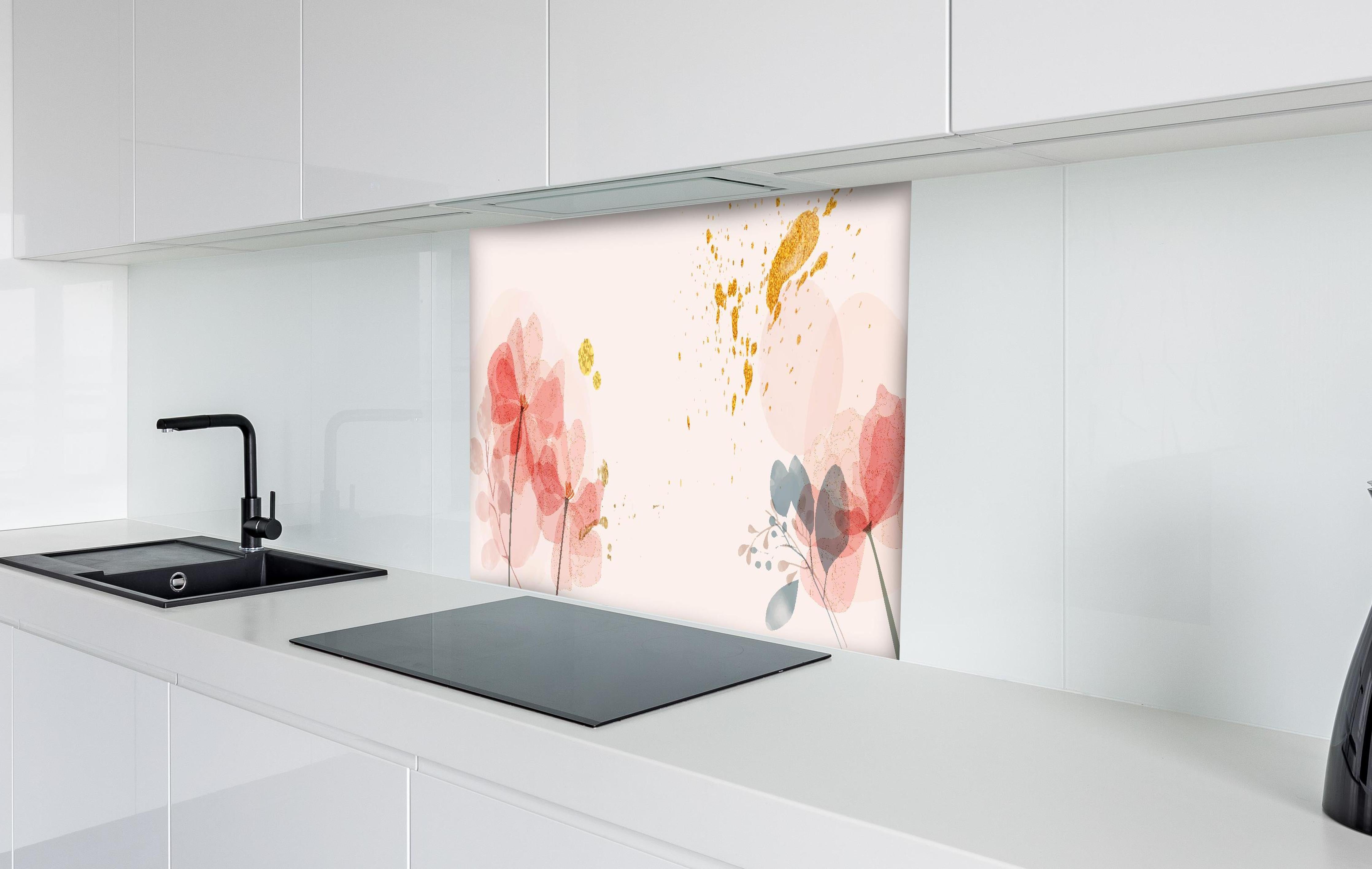 Spritzschutz - Abstrakte Aquarell Blütenillustration hinter einem Cerankochfeld zwischen Holz-Kochutensilien