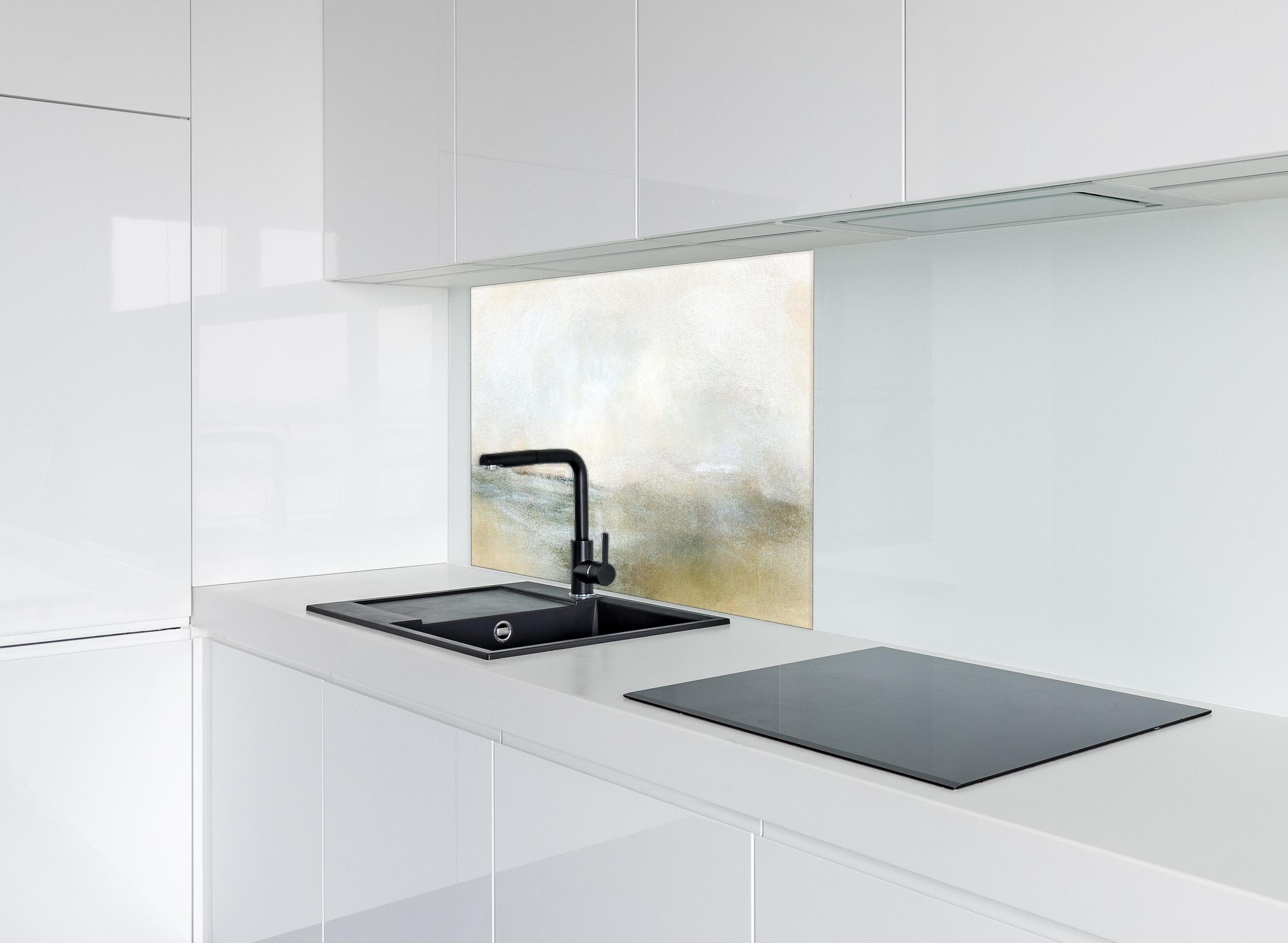 Spritzschutz - Abstrakte Grafik - Öl Farben hinter einem Cerankochfeld zwischen Holz-Kochutensilien