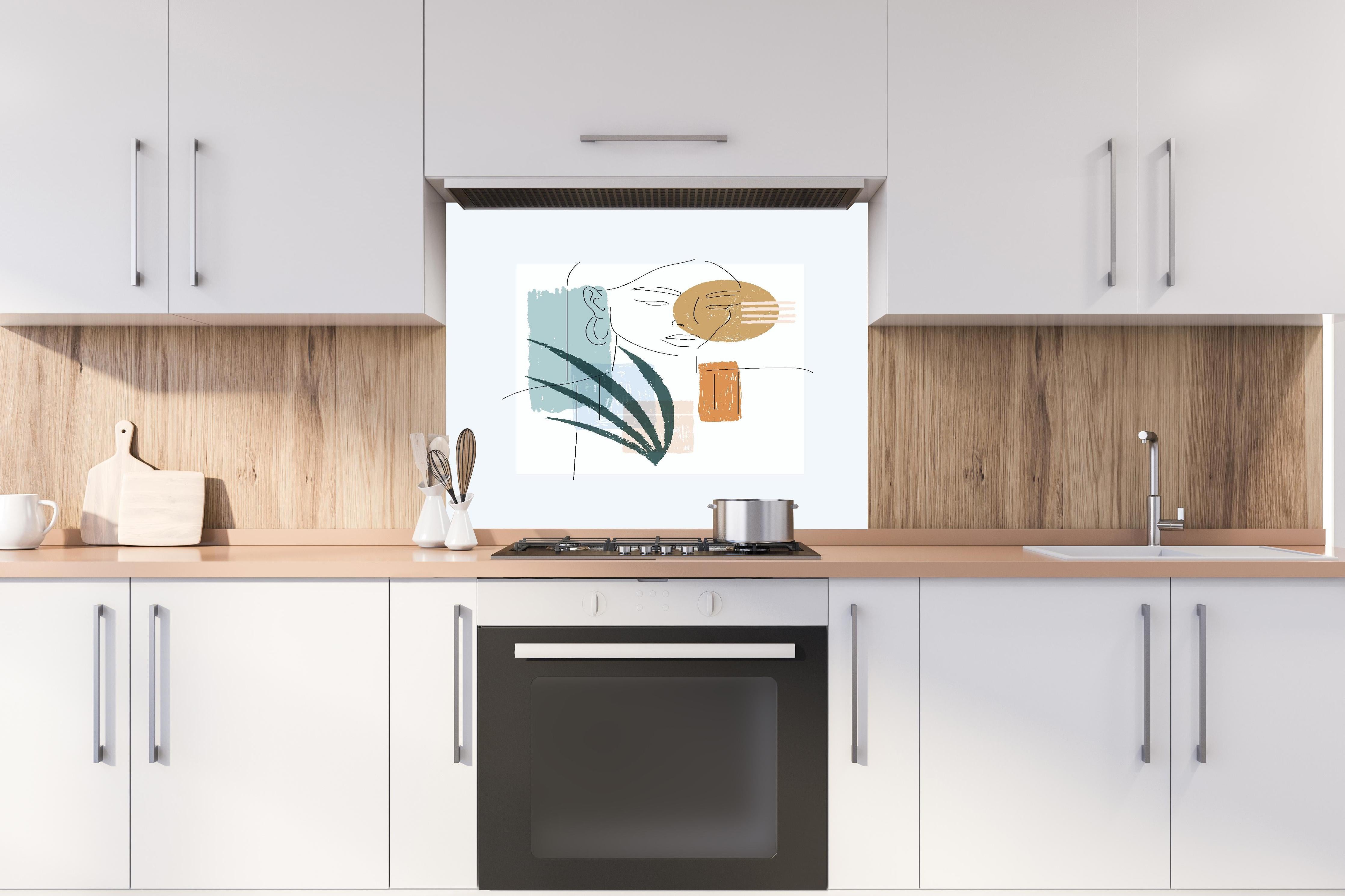 Spritzschutz - Abstrakte Illustration mit geometrischer Figur hinter einem Cerankochfeld zwischen Holz-Kochutensilien