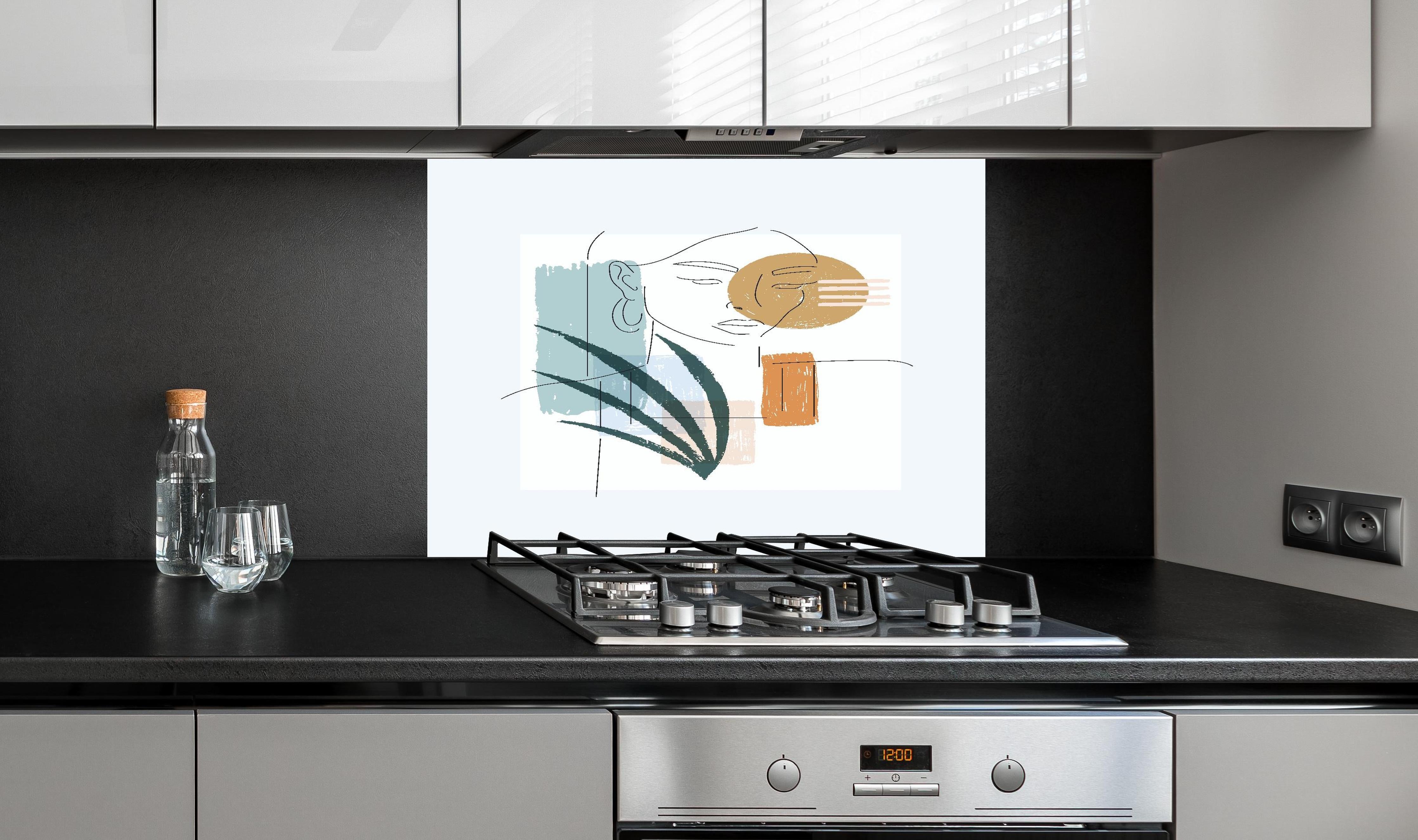 Spritzschutz - Abstrakte Illustration mit geometrischer Figur hinter einem Cerankochfeld zwischen Holz-Kochutensilien