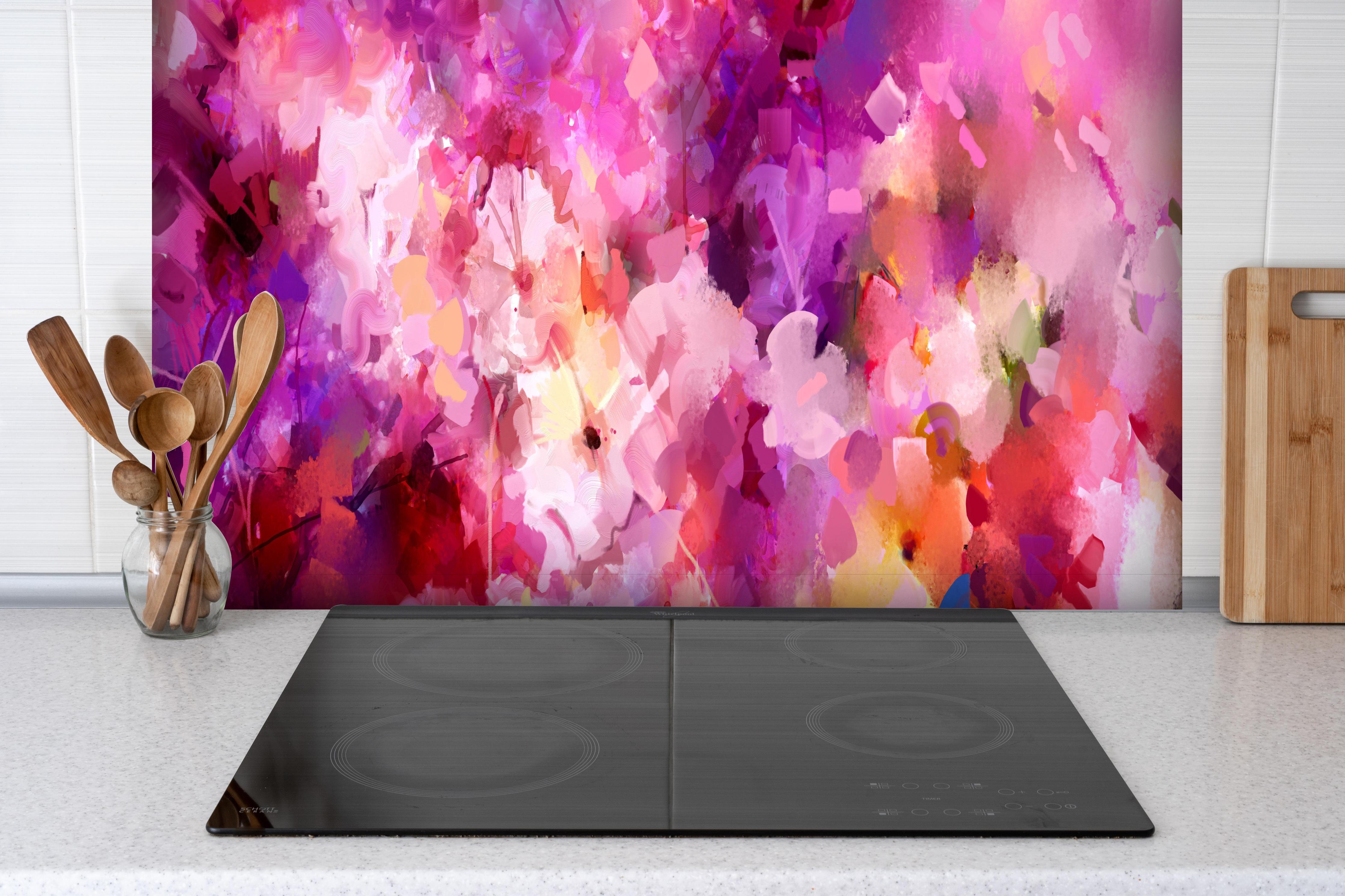 Spritzschutz - Abstrakte Kunst Blumenwiese auf Leinwand hinter einem Cerankochfeld zwischen Holz-Kochutensilien