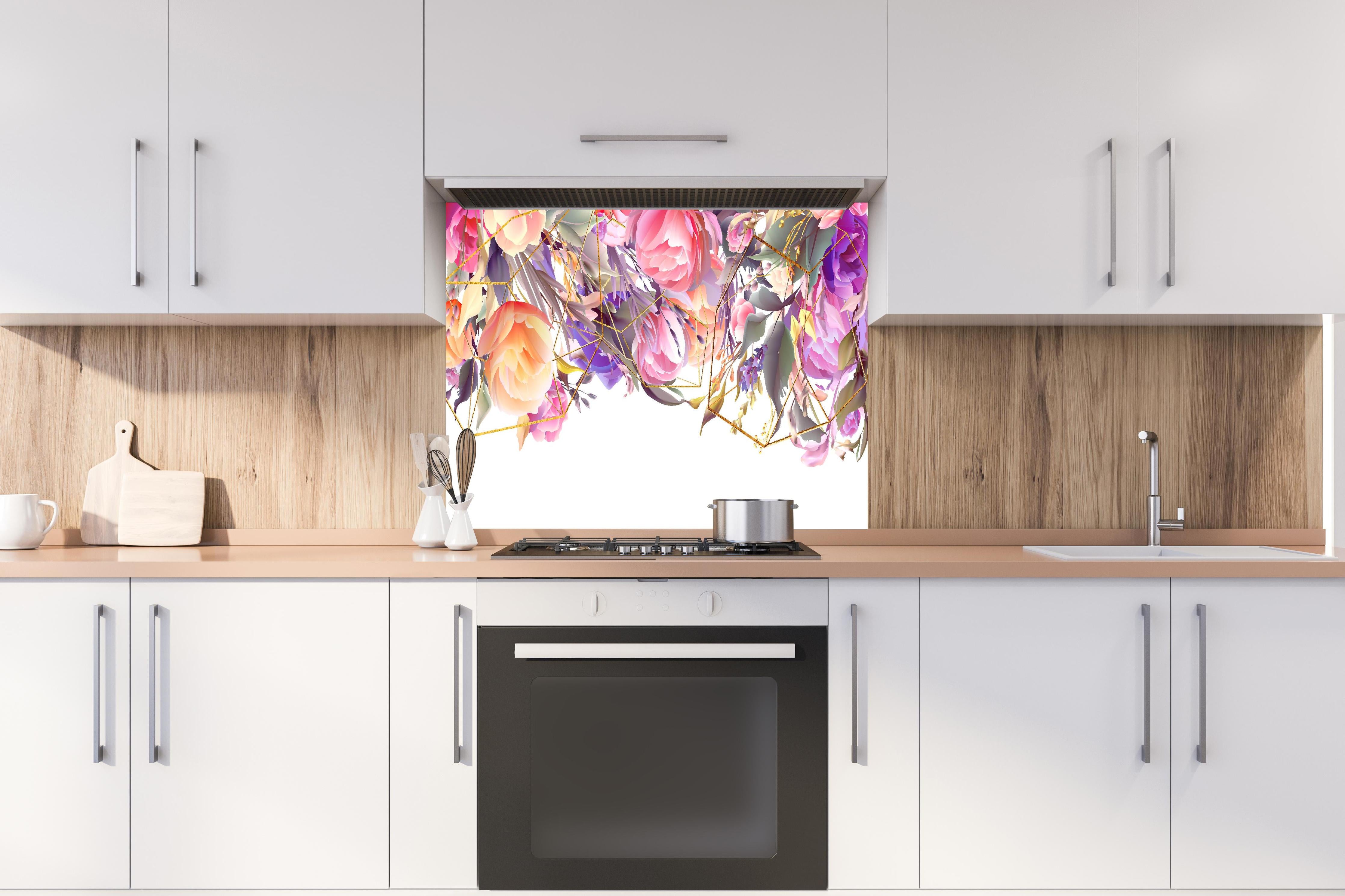 Spritzschutz - Abstrakte Kunst mit bunten Blumen und Geometrie hinter einem Cerankochfeld zwischen Holz-Kochutensilien