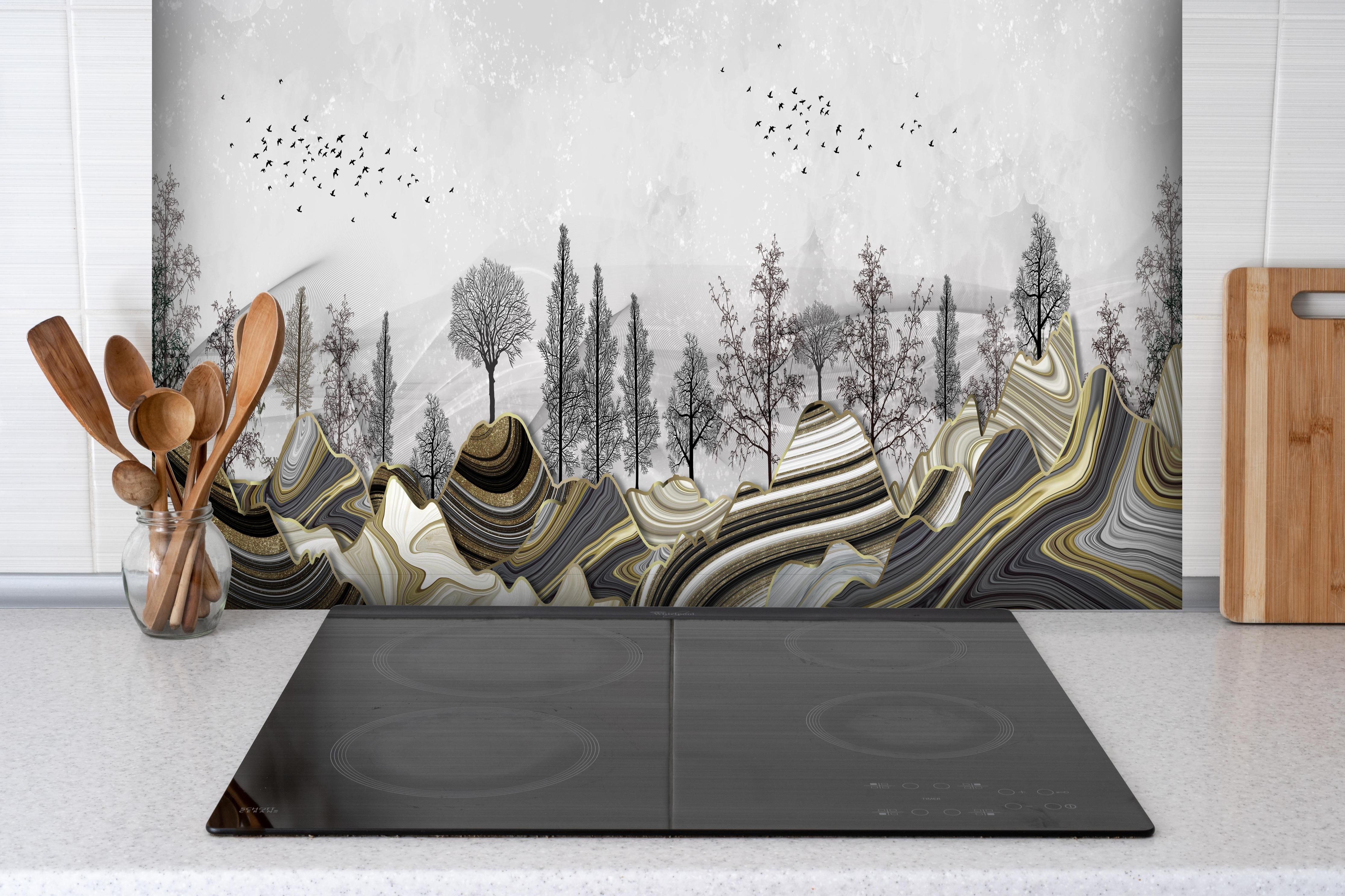 Spritzschutz - Abstrakte Landschafts- Zeichnung hinter einem Cerankochfeld zwischen Holz-Kochutensilien