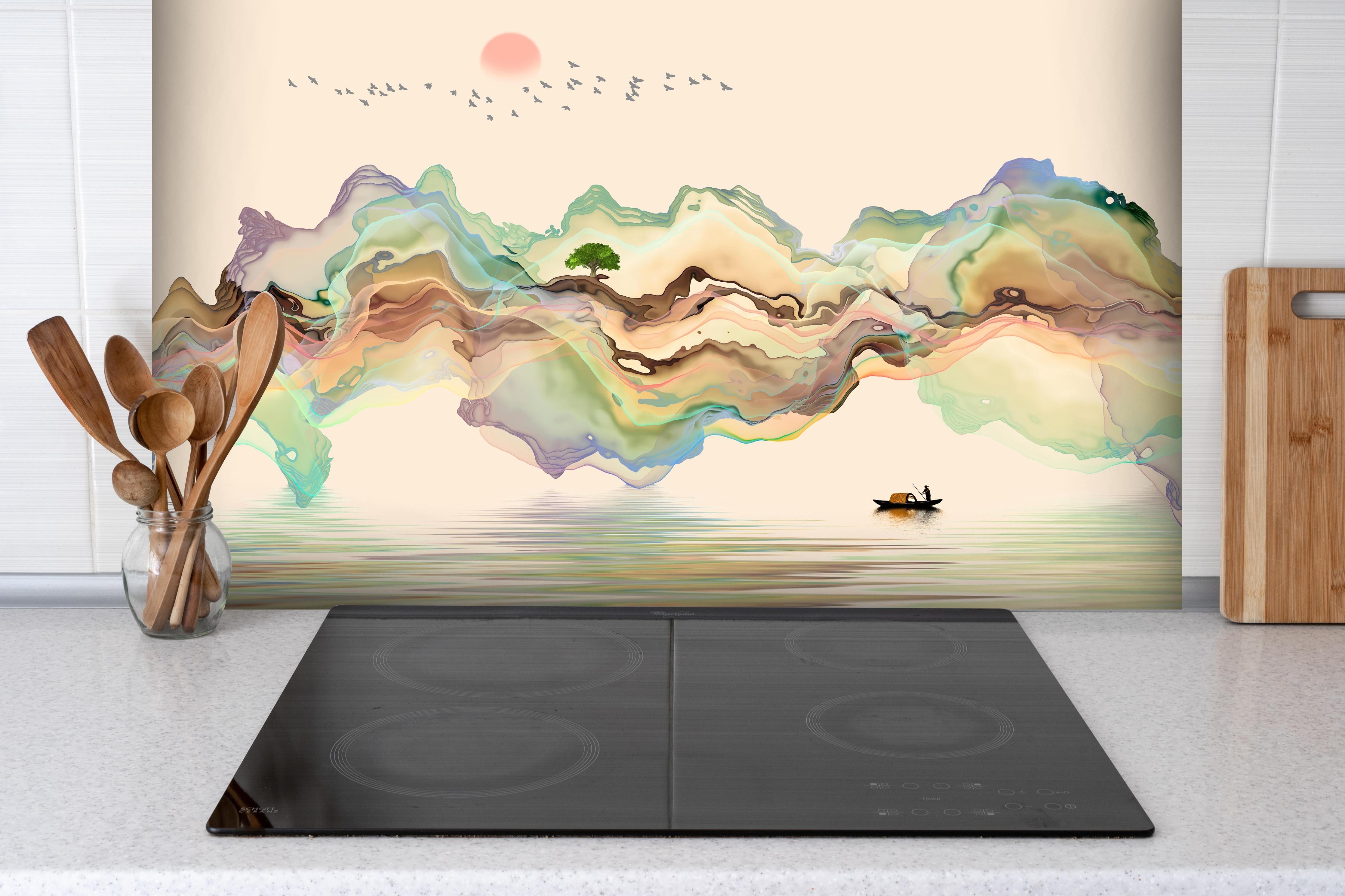 Spritzschutz - Abstrakte Landschafts Illustration hinter einem Cerankochfeld zwischen Holz-Kochutensilien