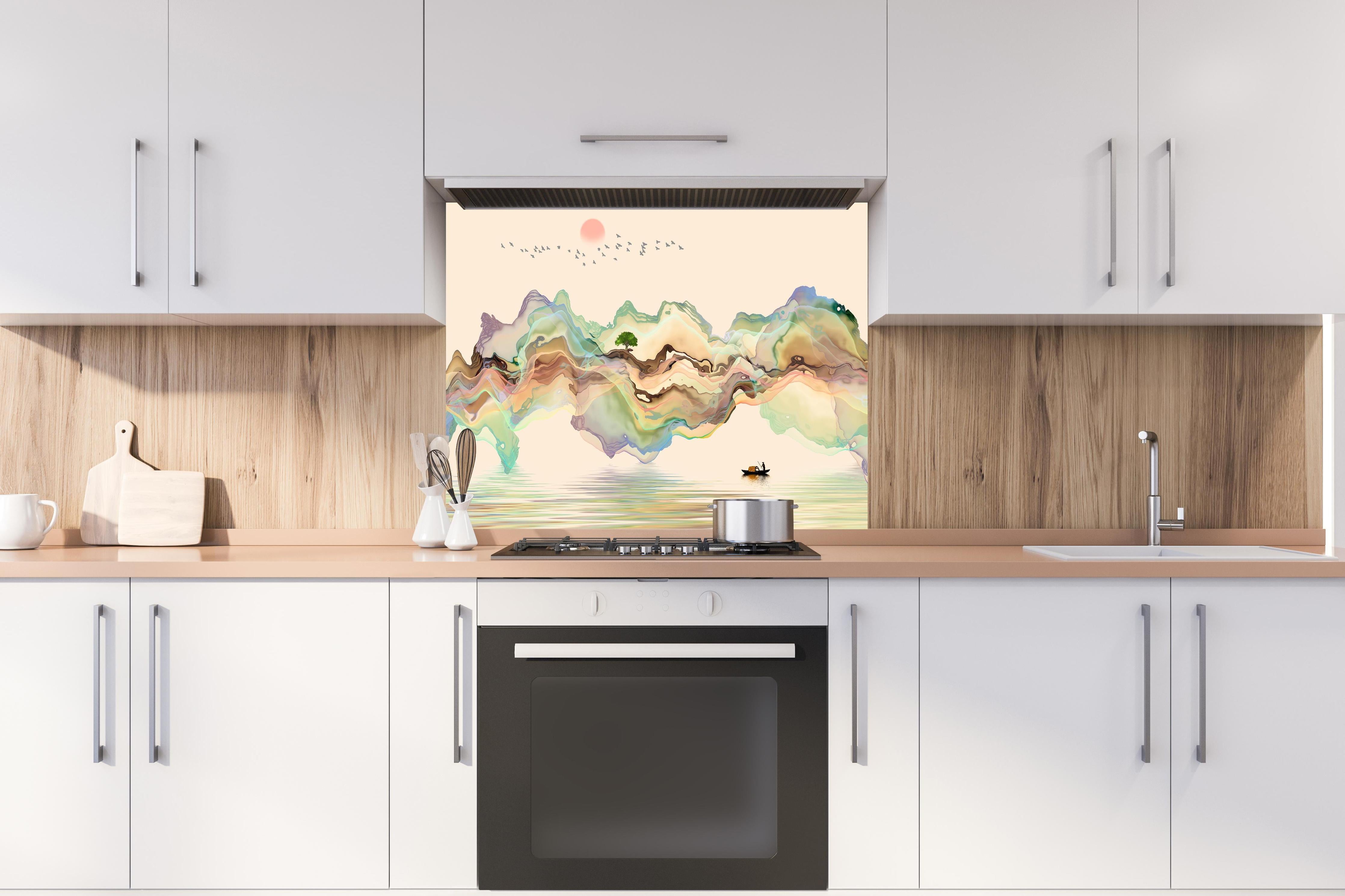 Spritzschutz - Abstrakte Landschafts Illustration hinter einem Cerankochfeld zwischen Holz-Kochutensilien