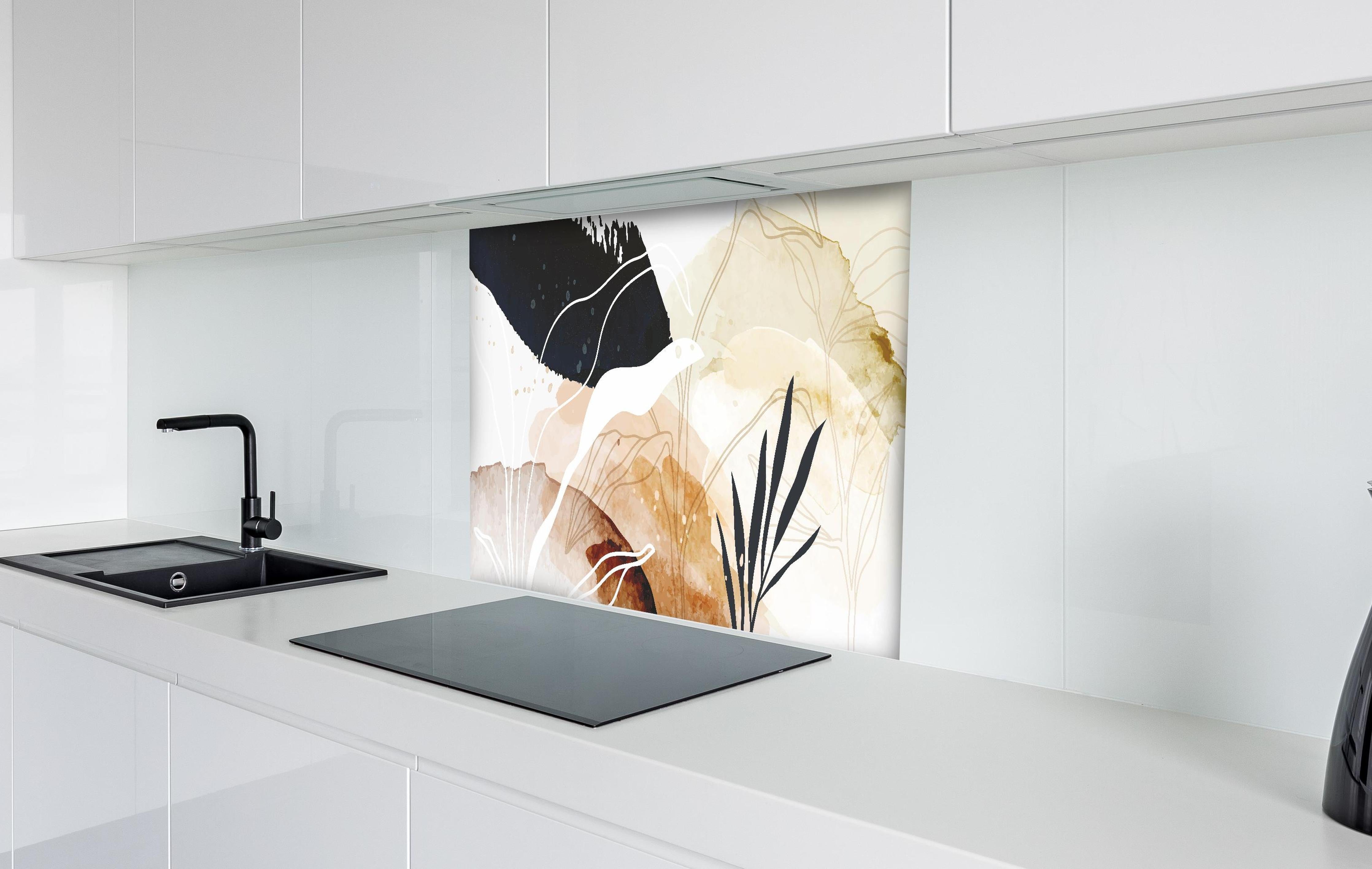 Spritzschutz - Abstrakte Pflanzen und Formen Kunst hinter einem Cerankochfeld zwischen Holz-Kochutensilien