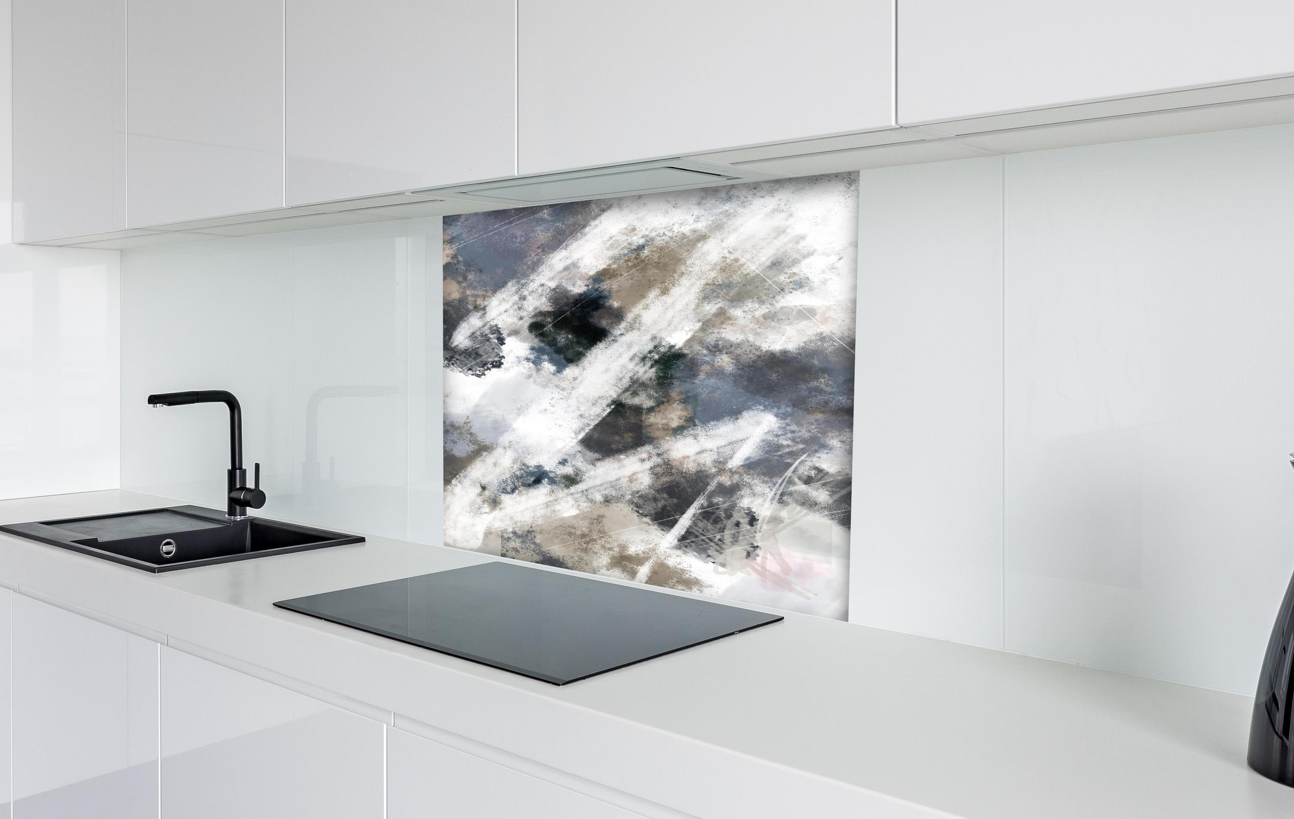 Spritzschutz - Abstraktes Muster - Modern hinter einem Cerankochfeld zwischen Holz-Kochutensilien