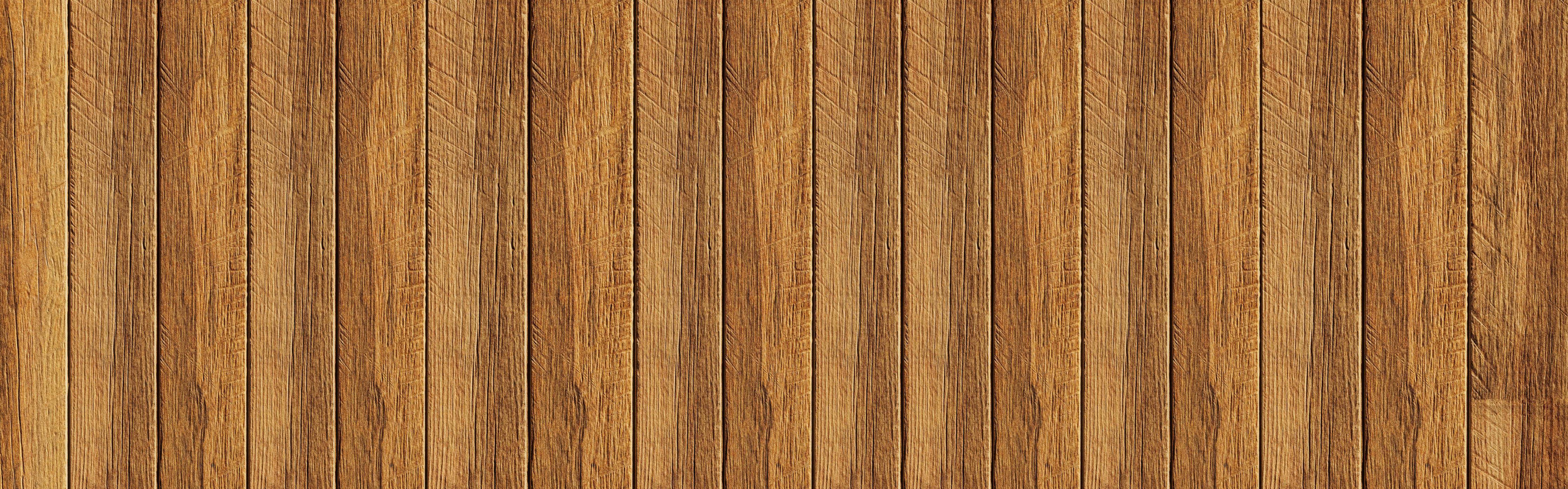 Spritzschutz-Aneinandergereihte braune Holzplanken