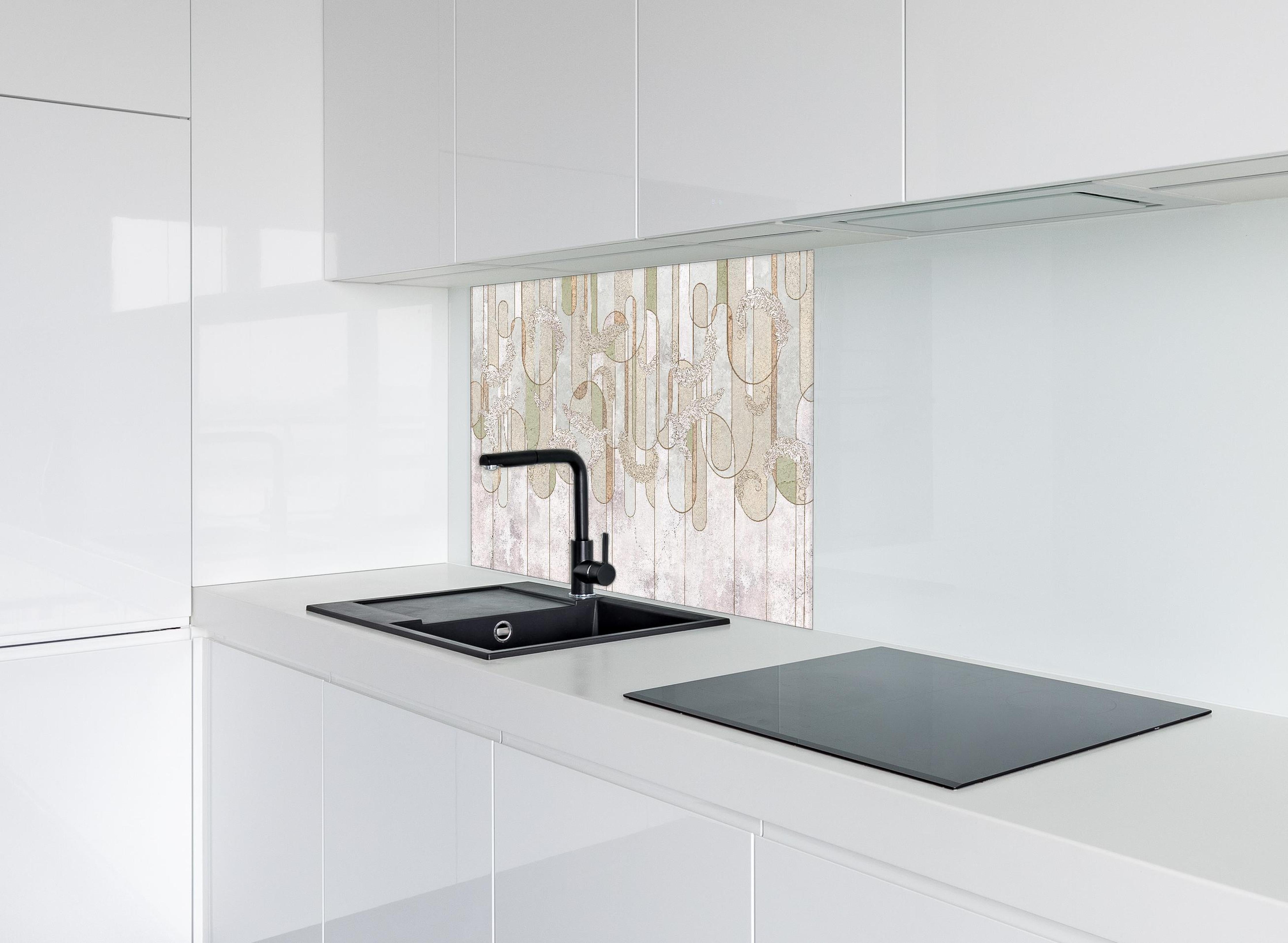 Spritzschutz - Blumiges Loft Design hinter einem Cerankochfeld zwischen Holz-Kochutensilien