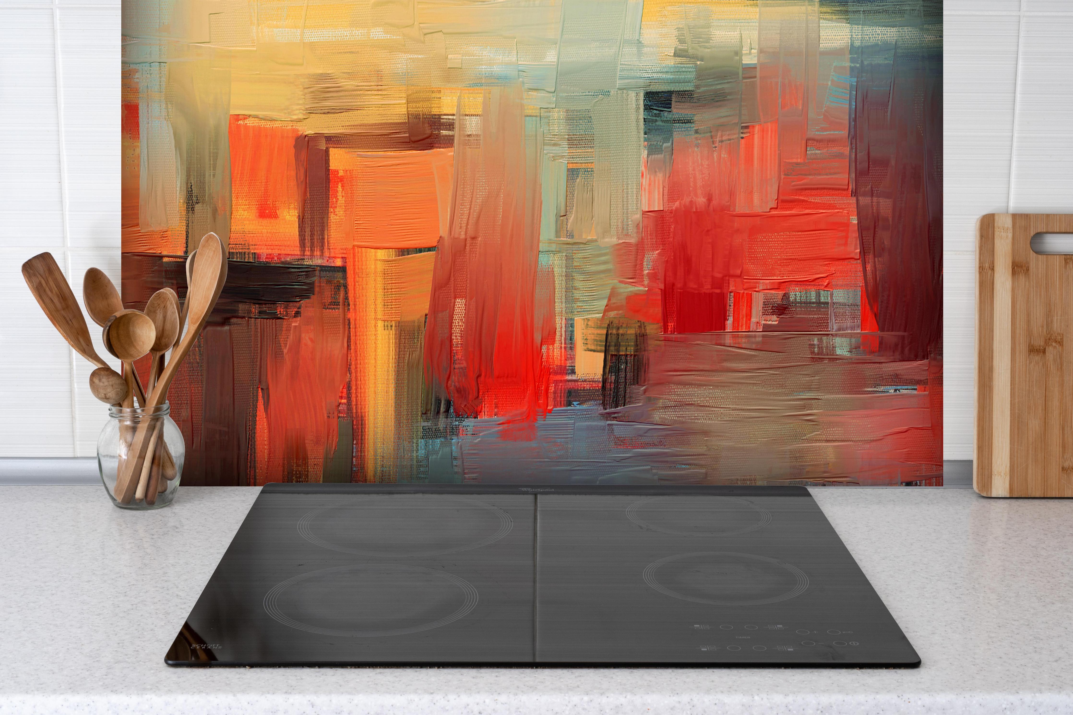 Spritzschutz - Bräunlich abstraktes Gemälde hinter einem Cerankochfeld zwischen Holz-Kochutensilien