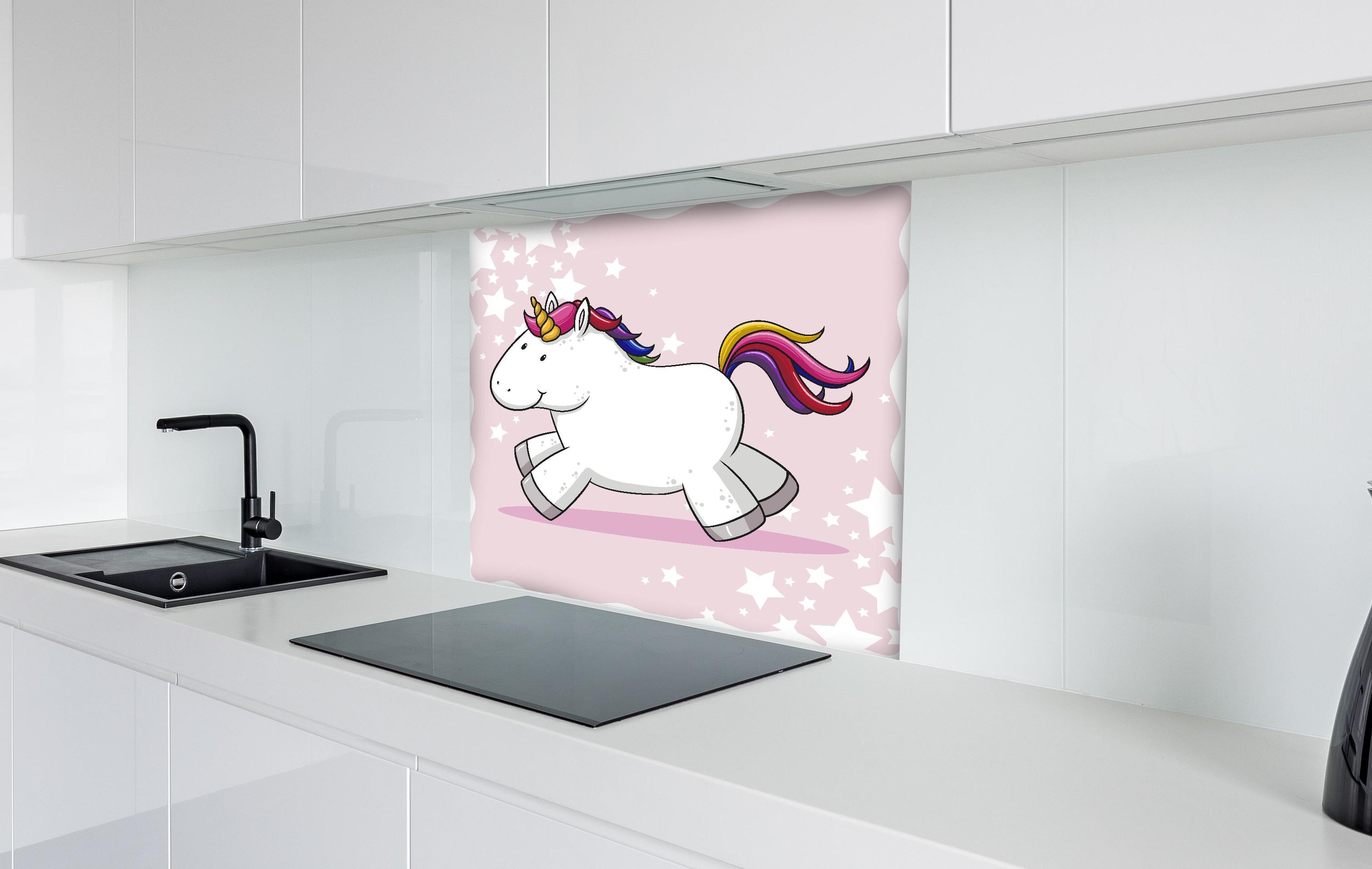 Spritzschutz - Buntes Einhorn Vektor für Kinder hinter einem Cerankochfeld zwischen Holz-Kochutensilien