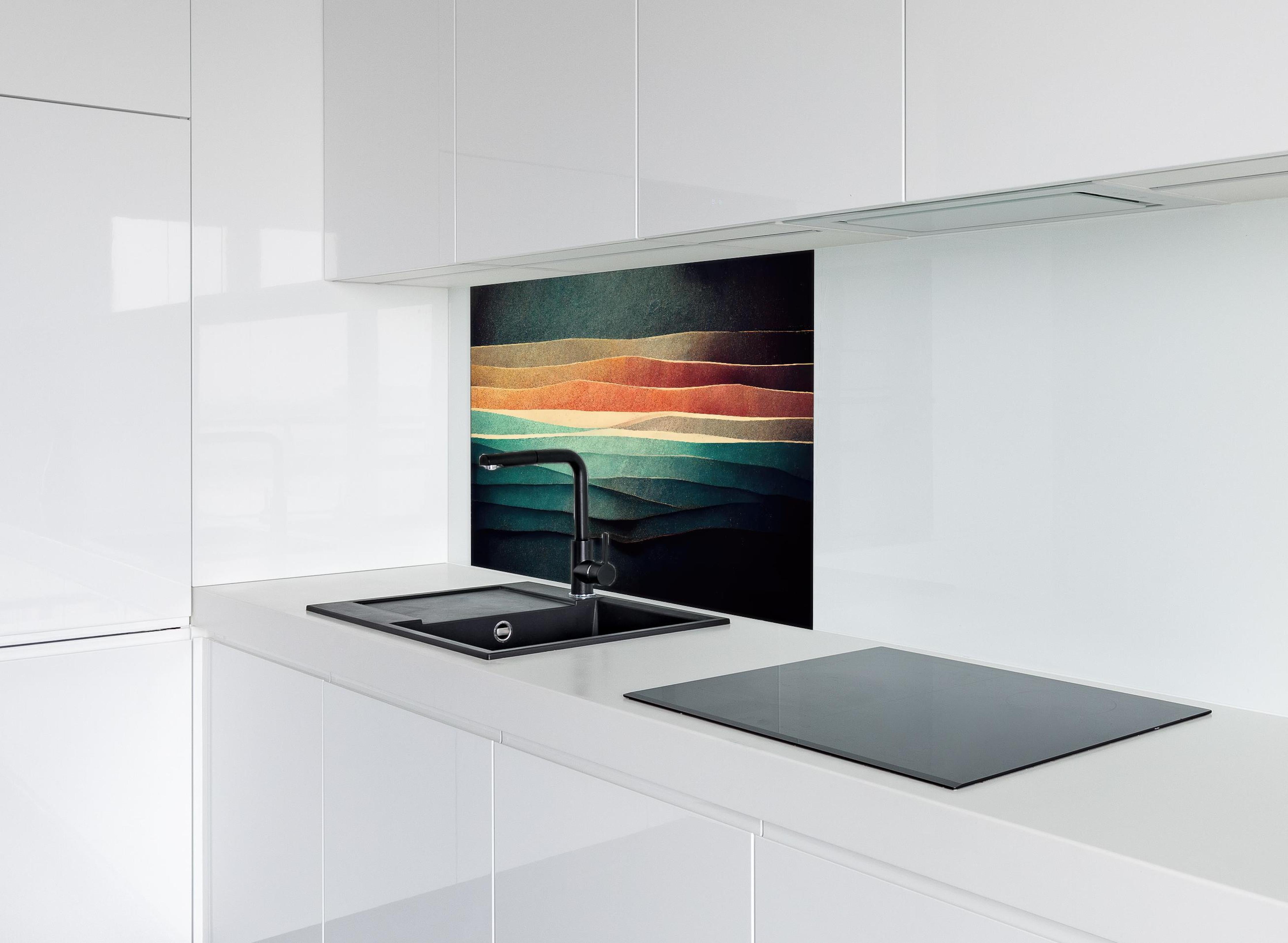 Spritzschutz - Dekoratives Abstrakt Linien Textur Wallpaper hinter einem Cerankochfeld zwischen Holz-Kochutensilien