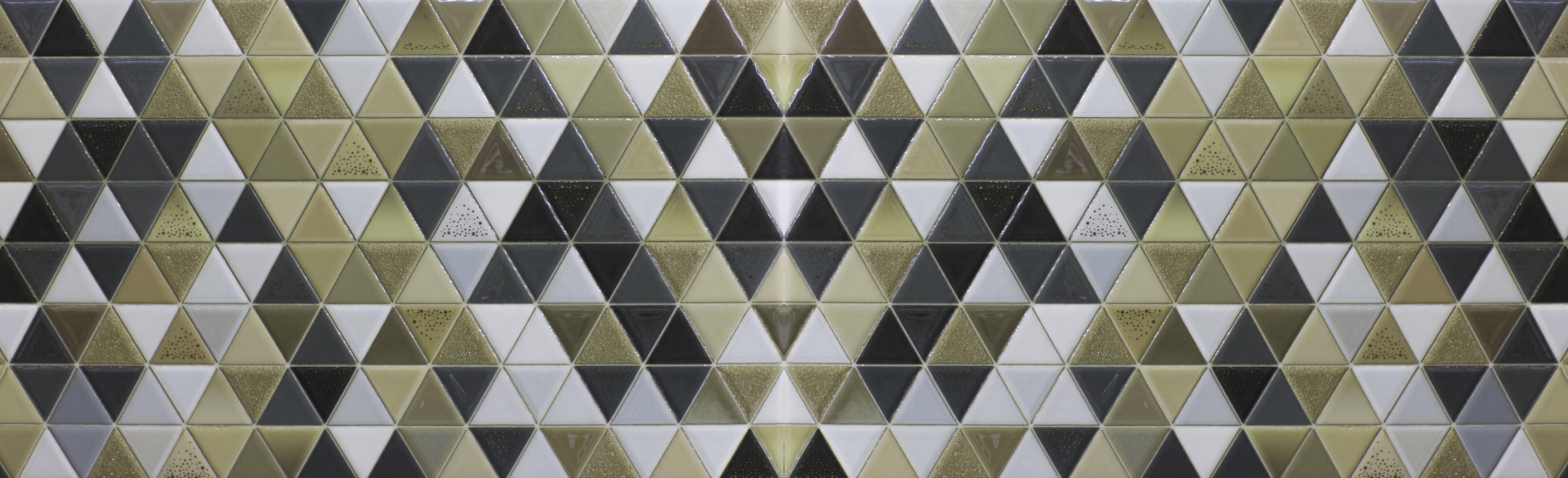 Spritzschutz-Edles Fliesen-Dekor in Schwarz, Weiß und Gold
