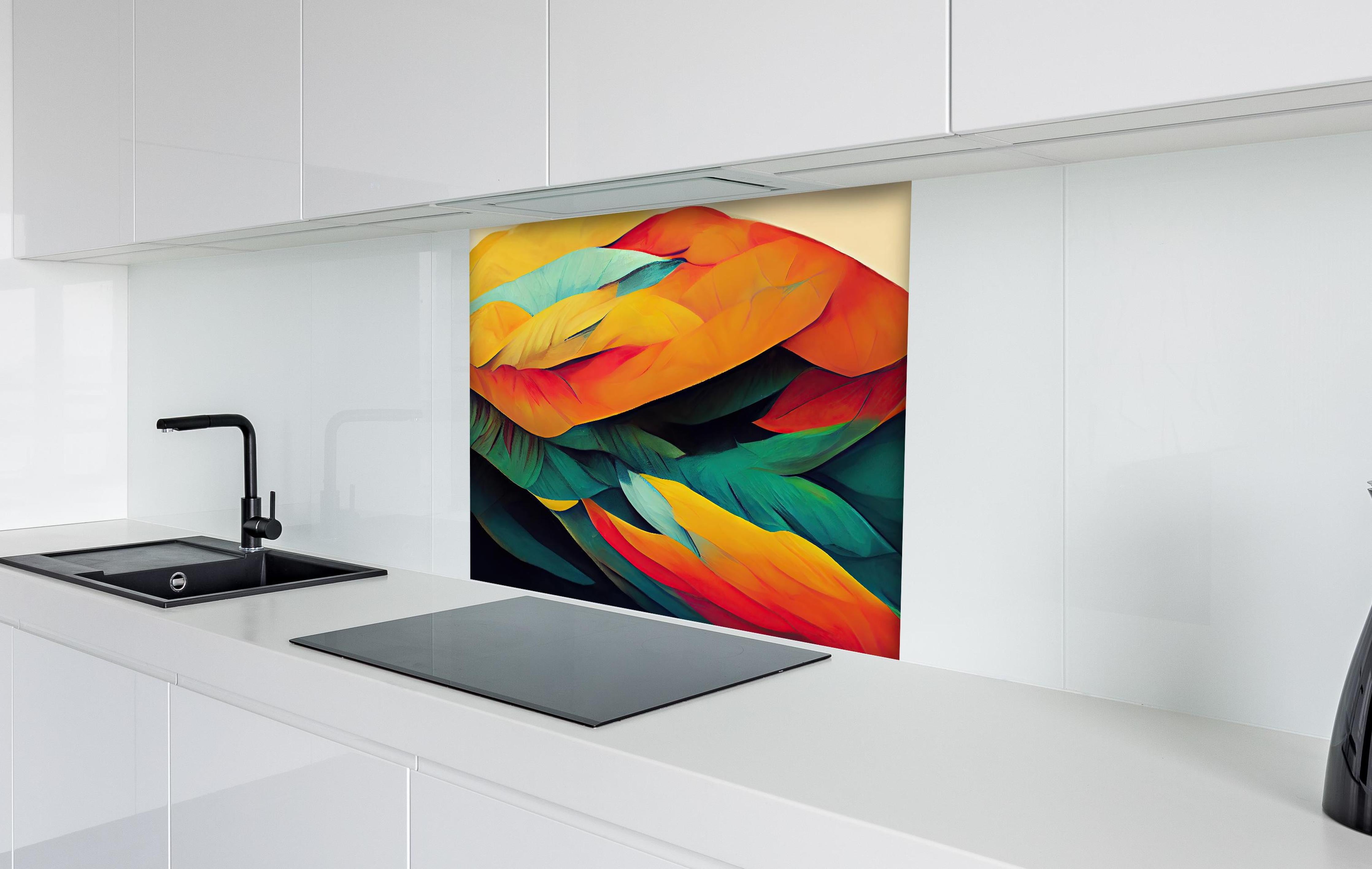 Spritzschutz - Farbenfrohe Neon Federstruktur Abstrakt hinter einem Cerankochfeld zwischen Holz-Kochutensilien