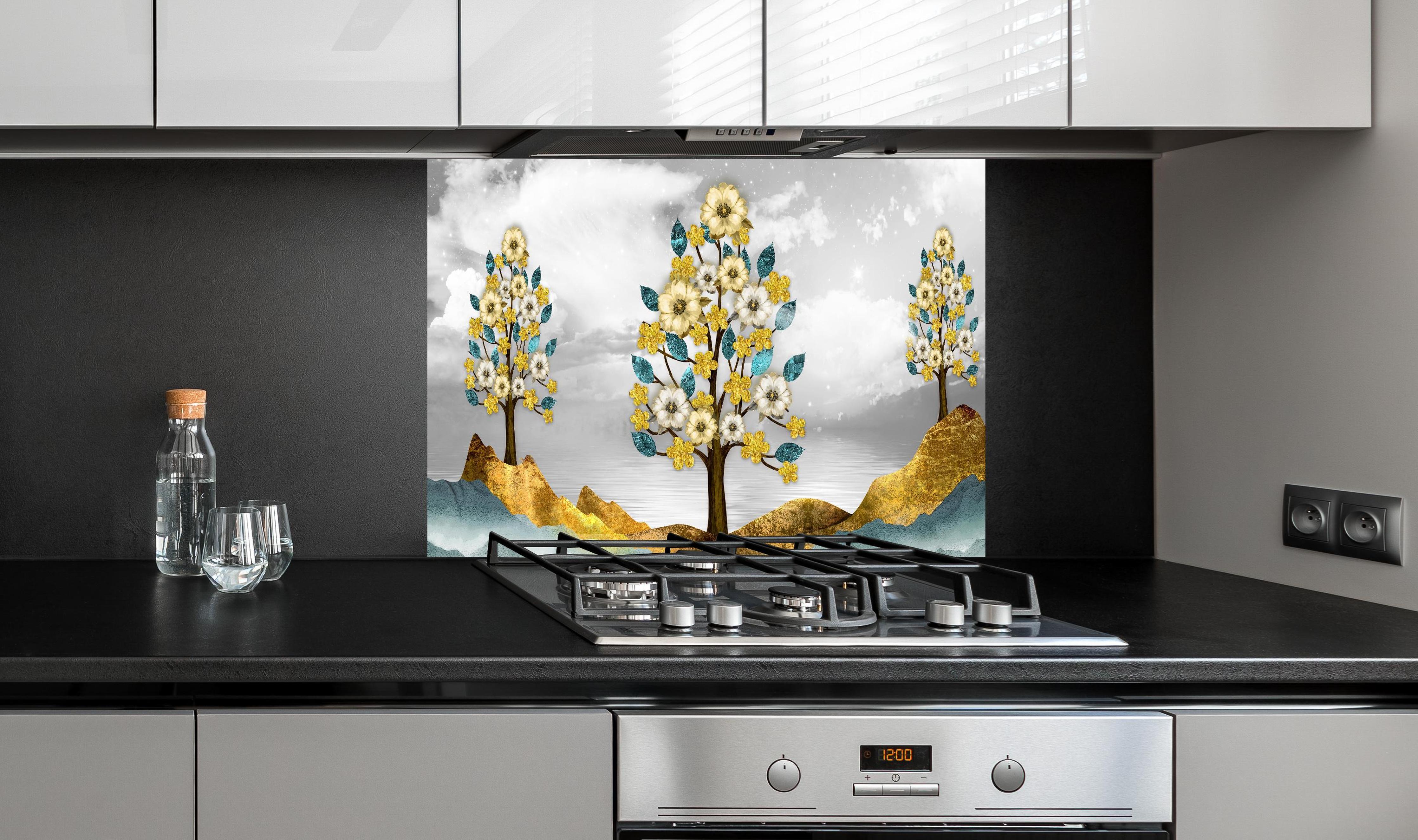 Spritzschutz - Florale Kunstmalerei - Natur hinter einem Cerankochfeld zwischen Holz-Kochutensilien