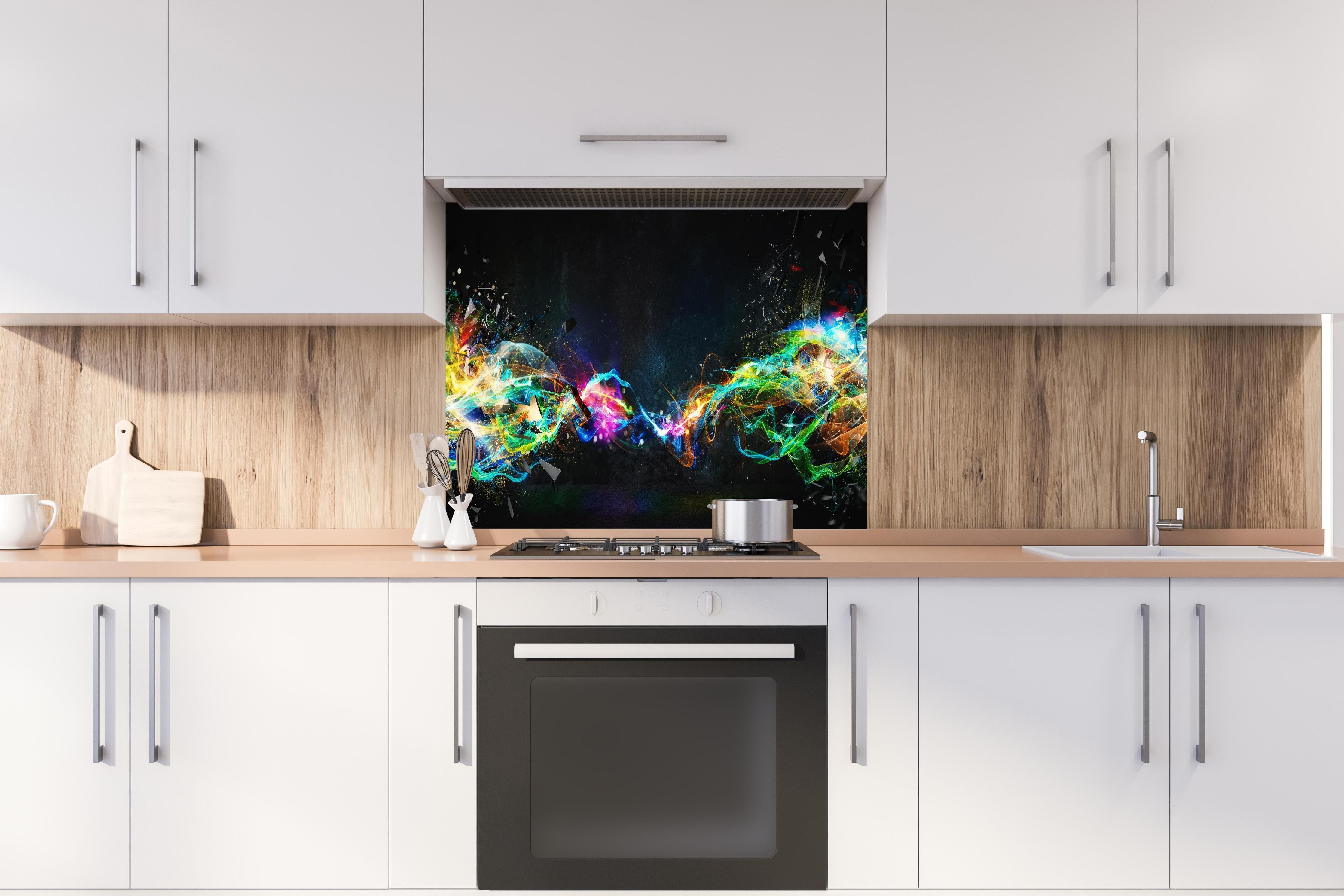 Spritzschutz - Futuristisches Bewegungsbanner - Abstrakt hinter einem Cerankochfeld zwischen Holz-Kochutensilien