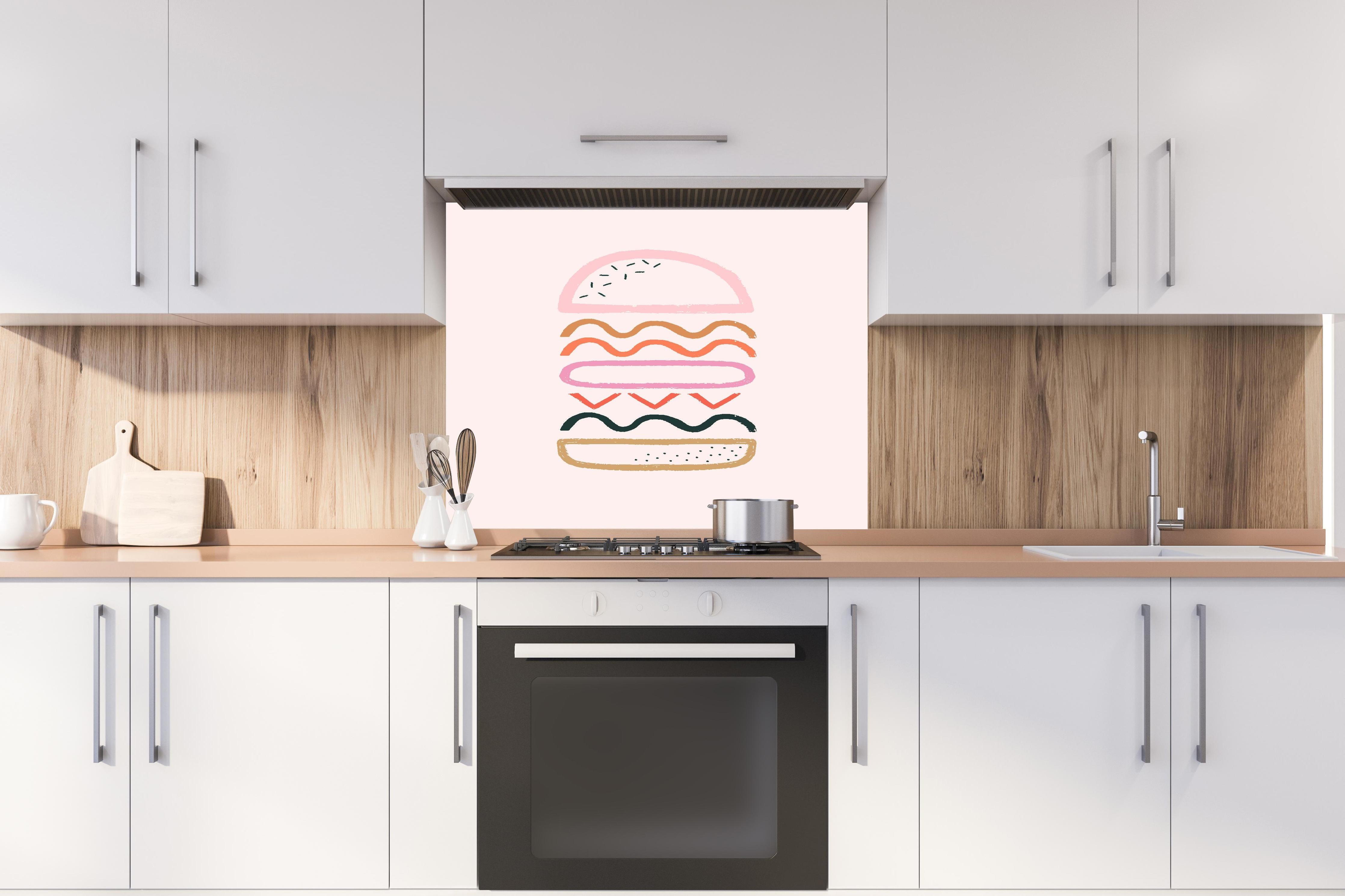 Spritzschutz - Geometrischer Hamburger in Pastellfarben Illustration hinter einem Cerankochfeld zwischen Holz-Kochutensilien