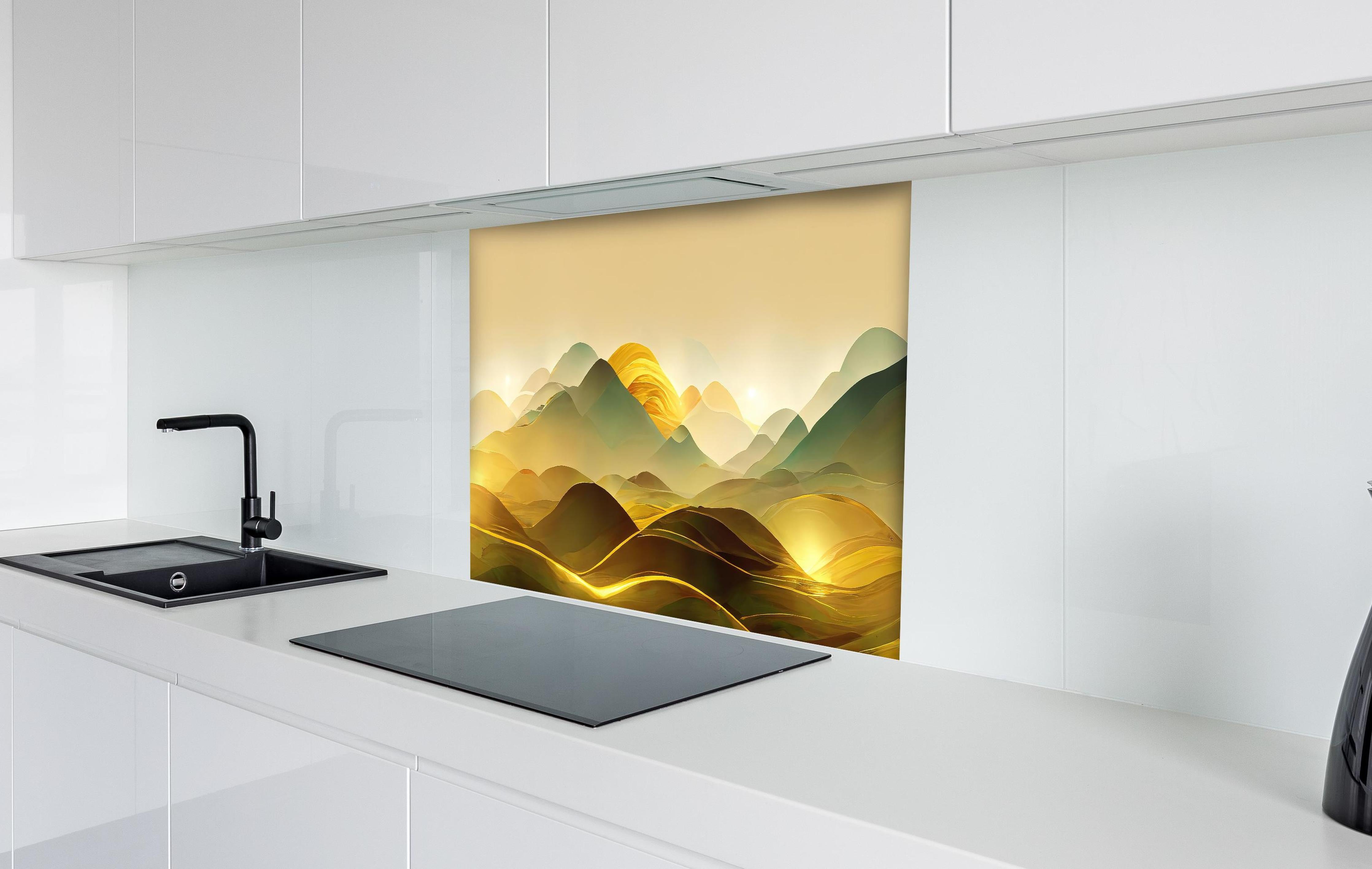 Spritzschutz - Goldene Wüste - Illustration hinter einem Cerankochfeld zwischen Holz-Kochutensilien